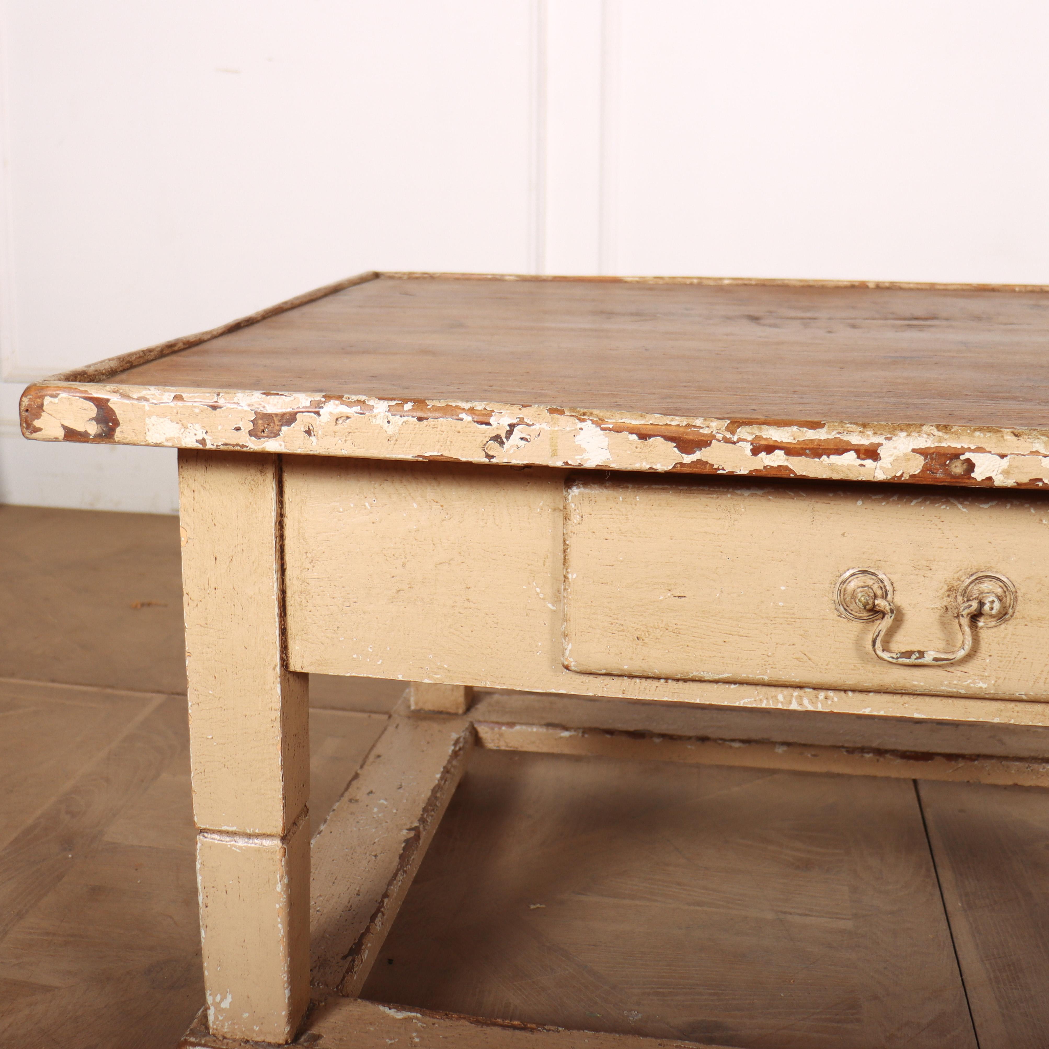 Table basse peinte originale anglaise Bon état - En vente à Leamington Spa, Warwickshire