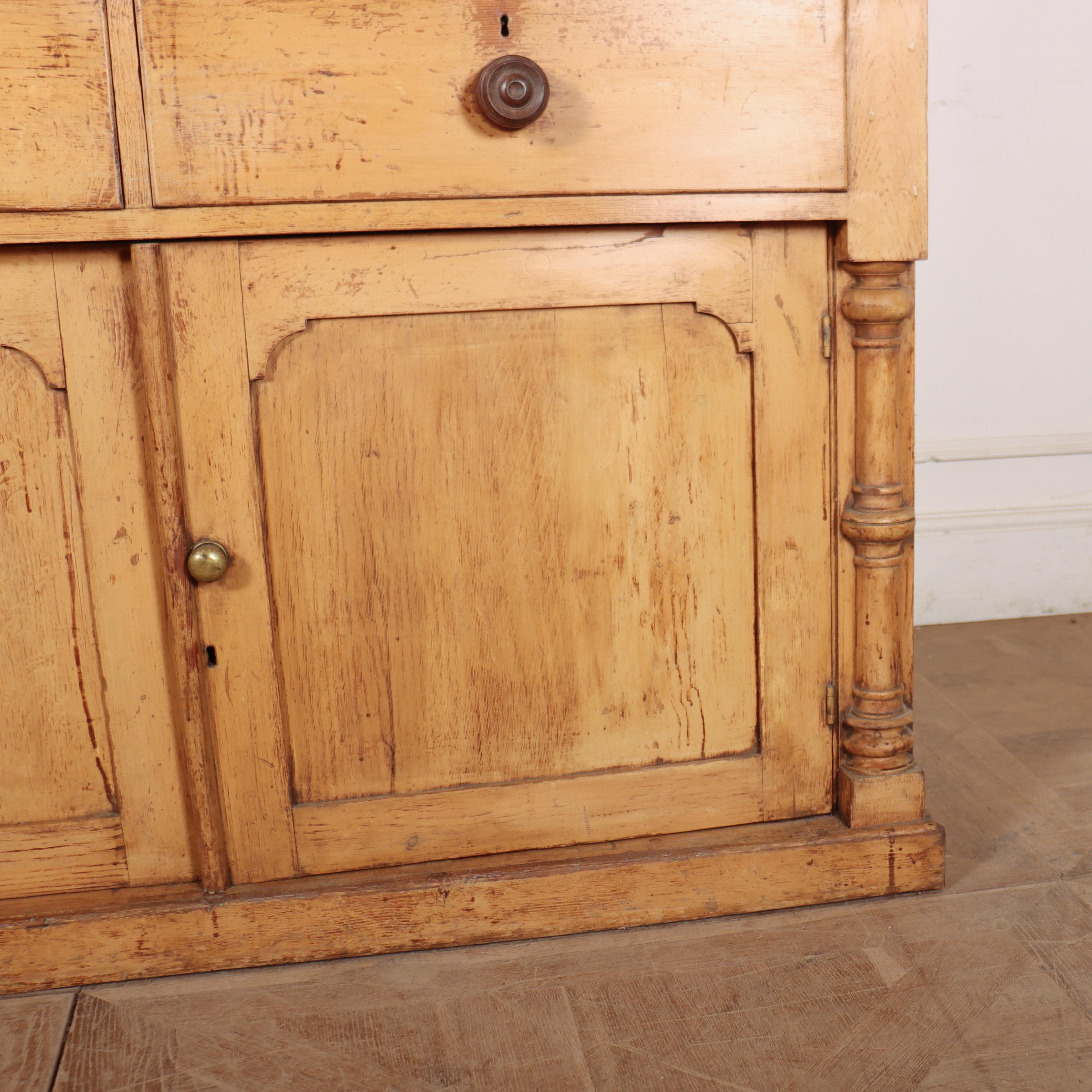 English Original Painted West Country Dresser In Good Condition For Sale In Leamington Spa, Warwickshire