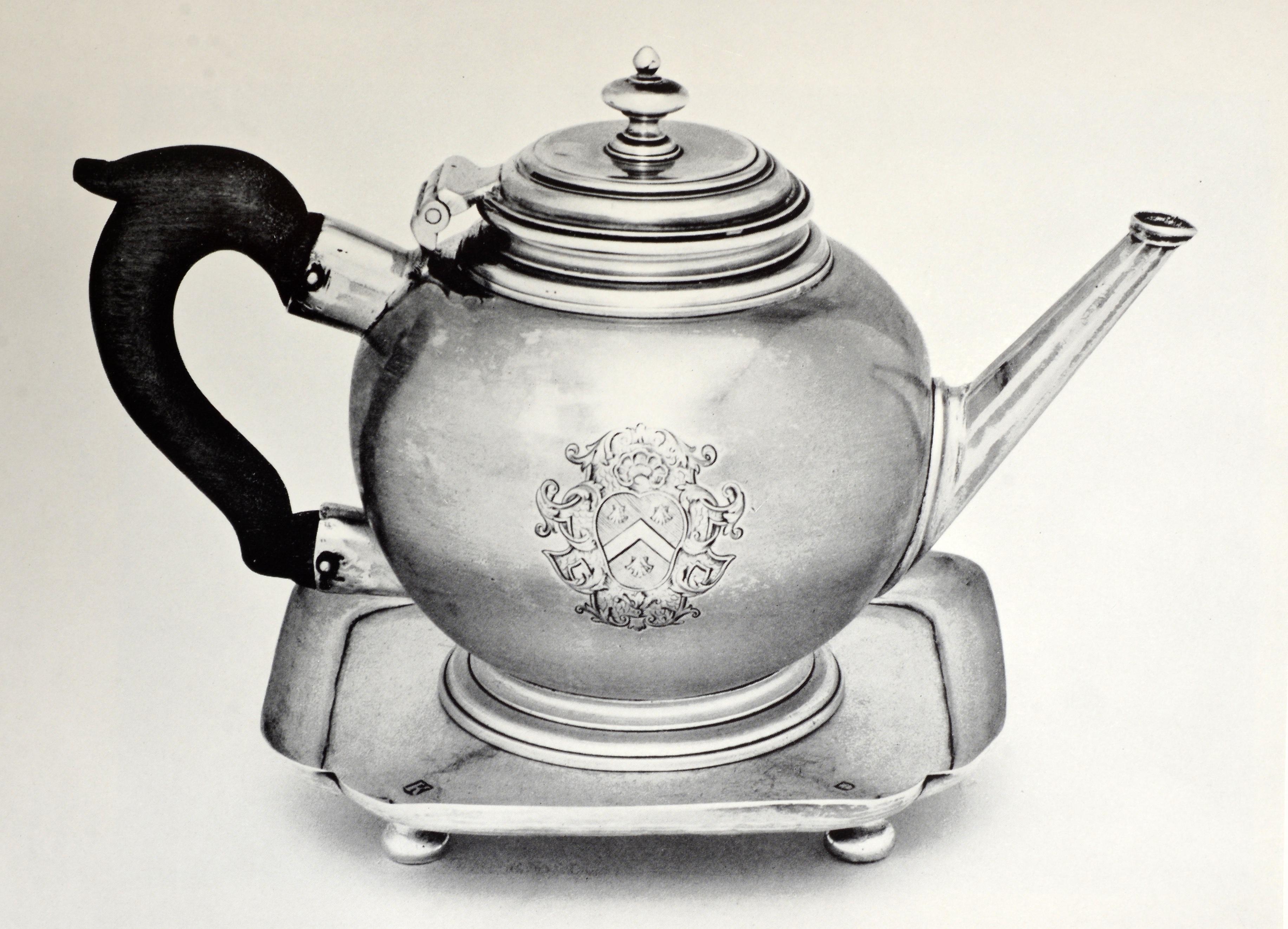 English & Other Silver in the Irwin Untermeyer Collection by Yvonne Hackenbroch For Sale 10