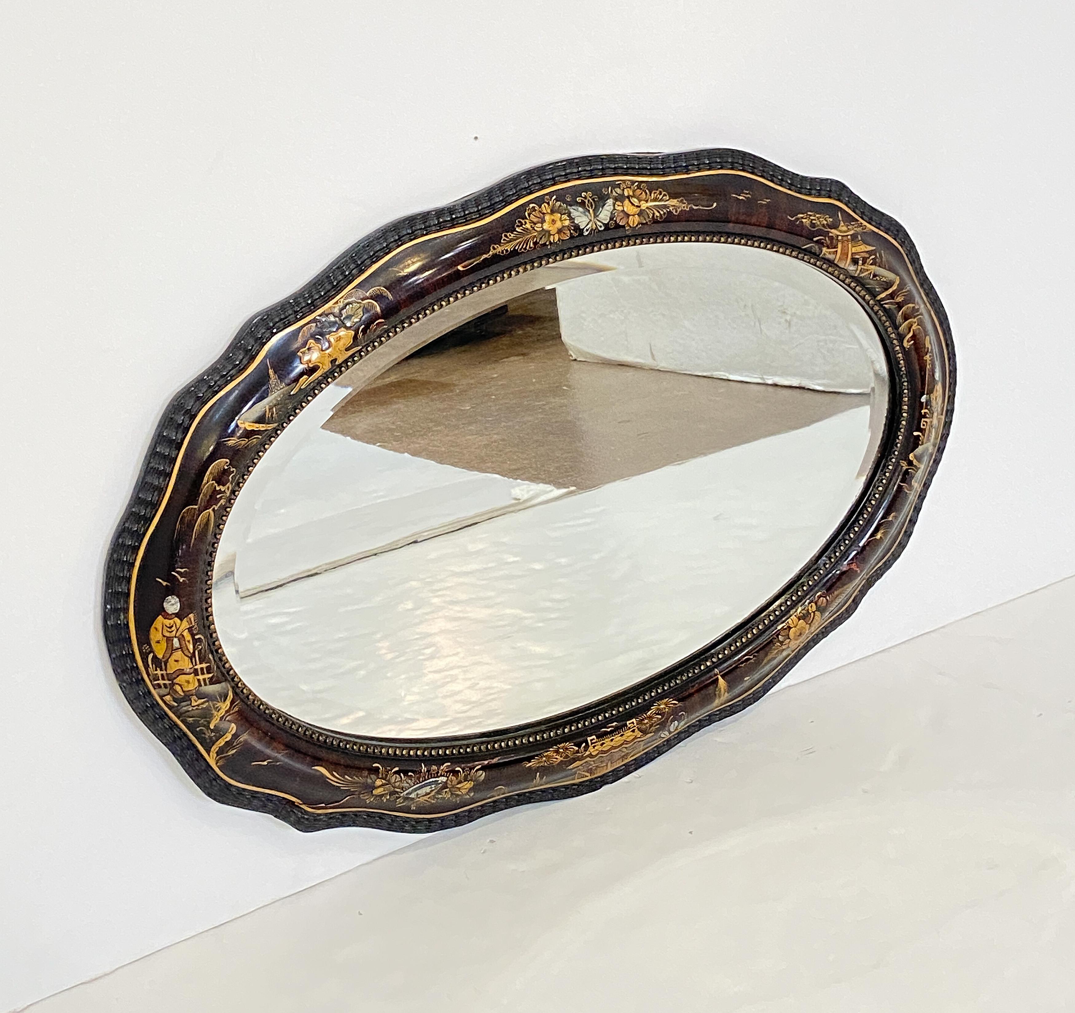 Miroir de salon anglais ovale biseauté avec cadre laqué Chinoiserie (H 22 x L 32) en vente 3