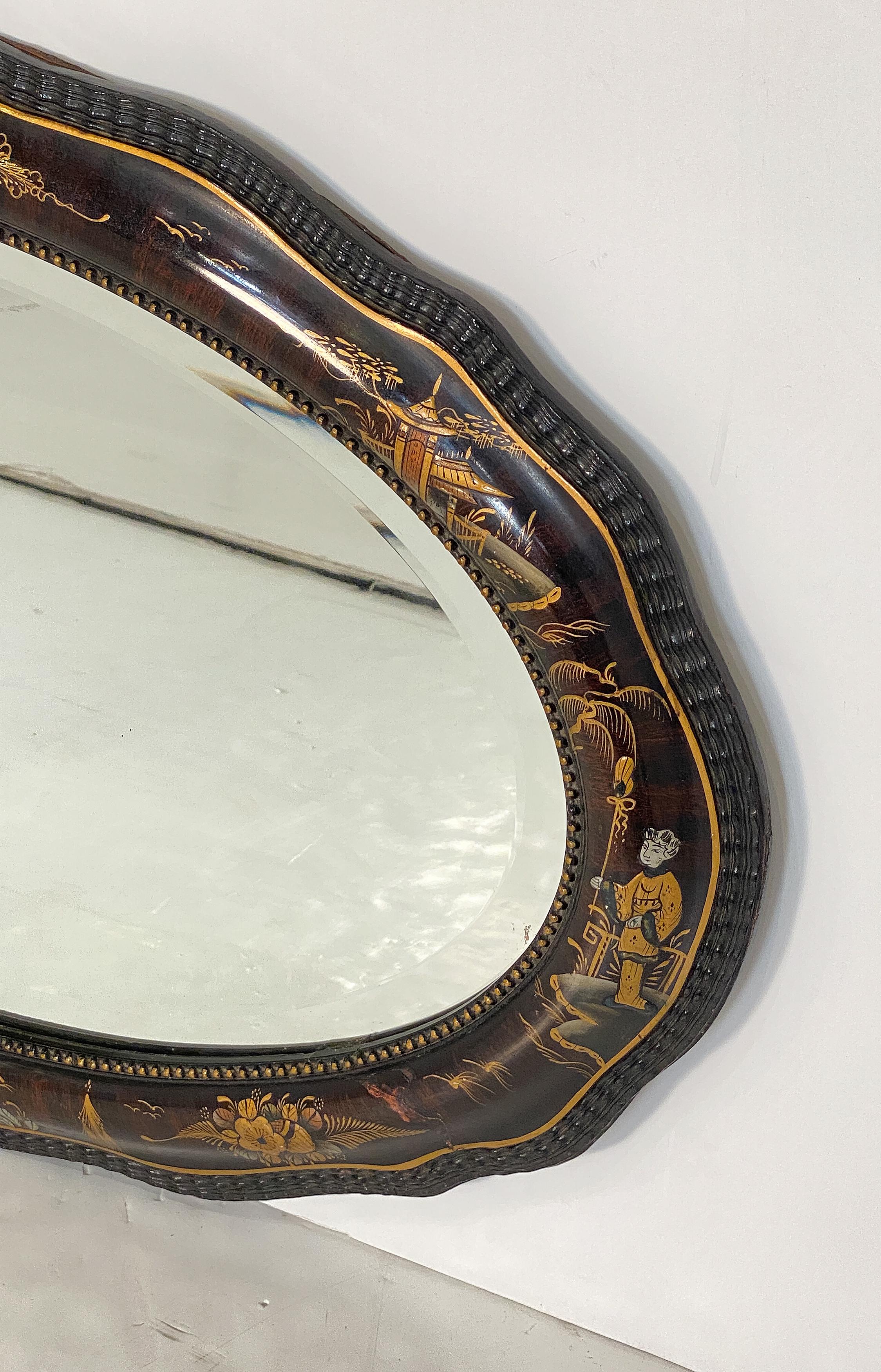 Anglais Miroir de salon anglais ovale biseauté avec cadre laqué Chinoiserie (H 22 x L 32) en vente