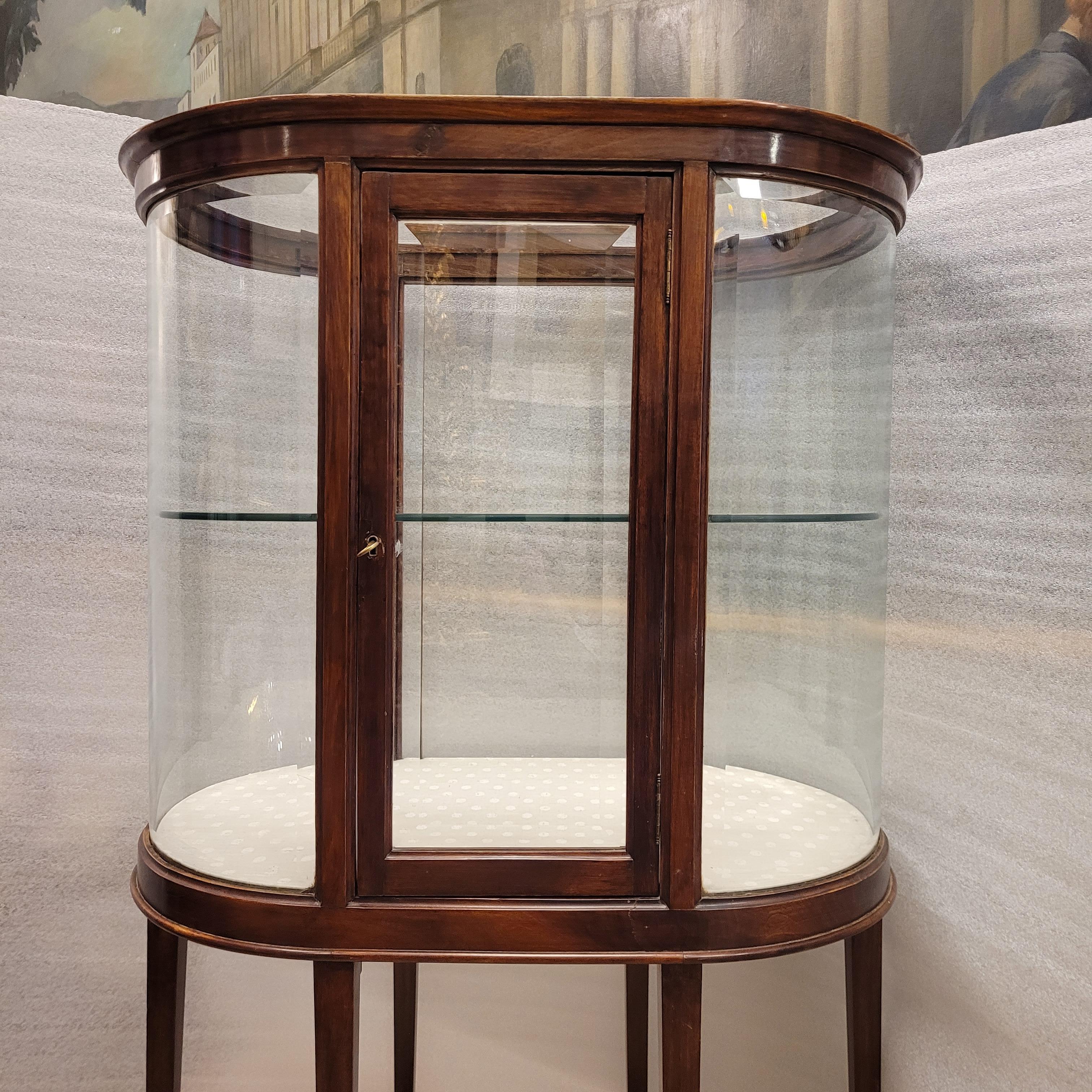 Vitrina Eduardina ovalada inglesa  vitrina de cristal de madera en venta 5