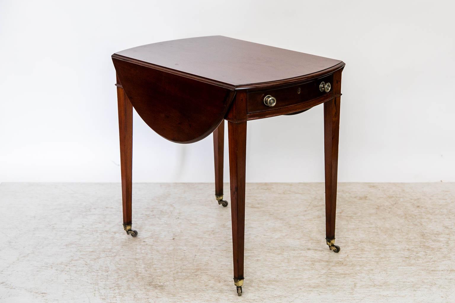 English Oval Mahogany Pembroke Table For Sale 1