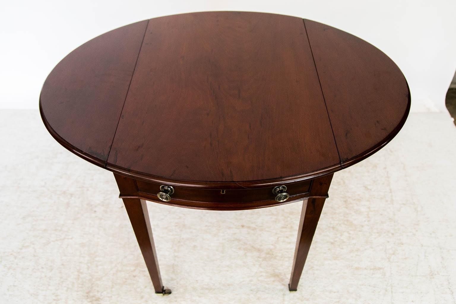 English Oval Mahogany Pembroke Table For Sale 4