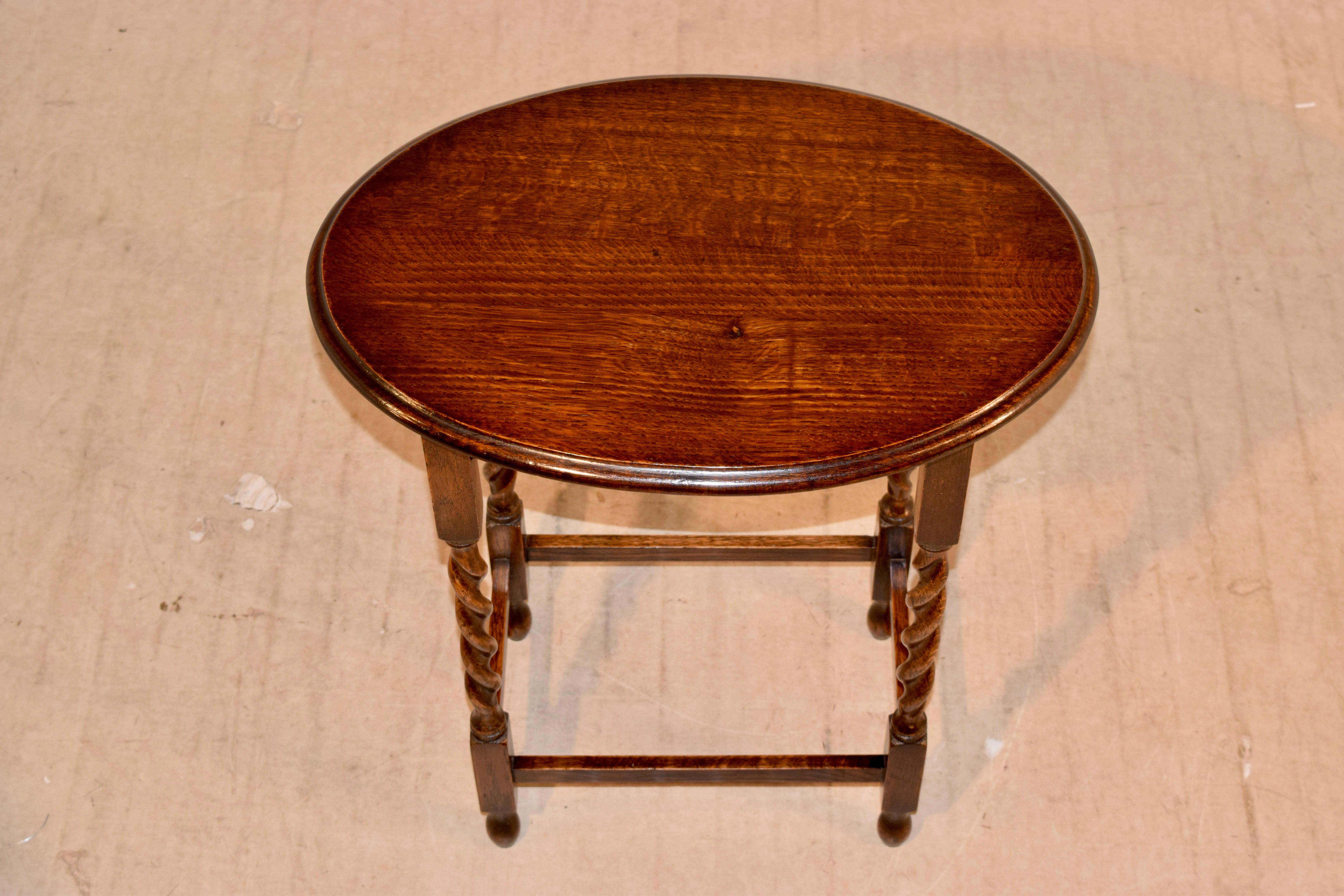 Early 20th Century English Oval Occasional Table, circa 1900
