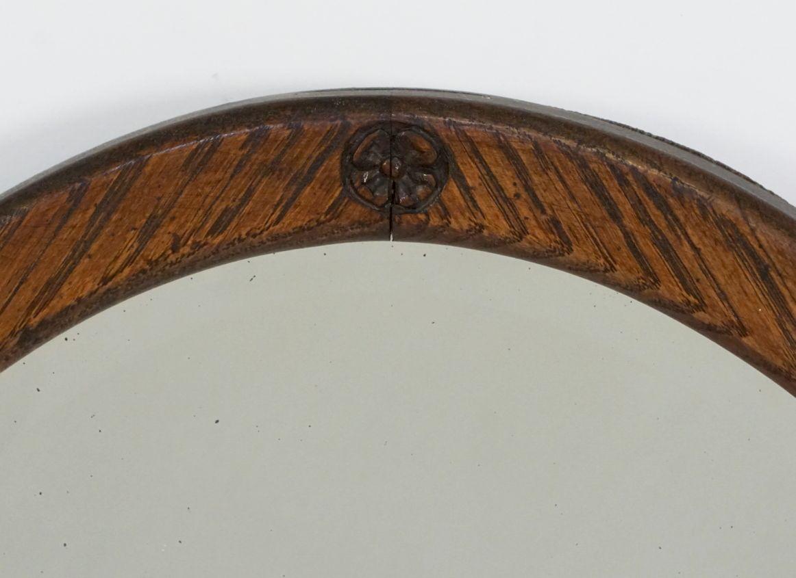 English Oval Parlour Mirror with Beveled Glass and Oak Frame (H 27 3/4 x W 18) In Good Condition In Austin, TX
