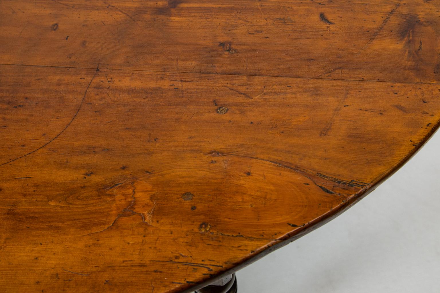 English Oval Pine Kitchen Table at 1stDibs | oval pine table, oval pine ...