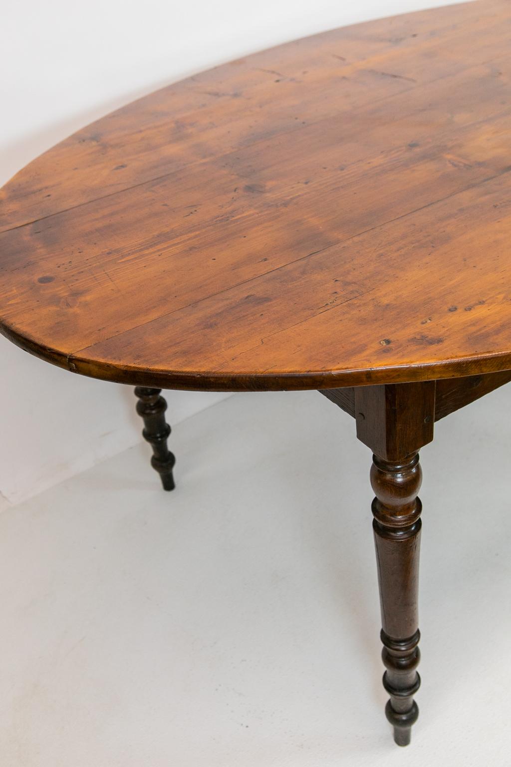Turned English Oval Pine Kitchen Table