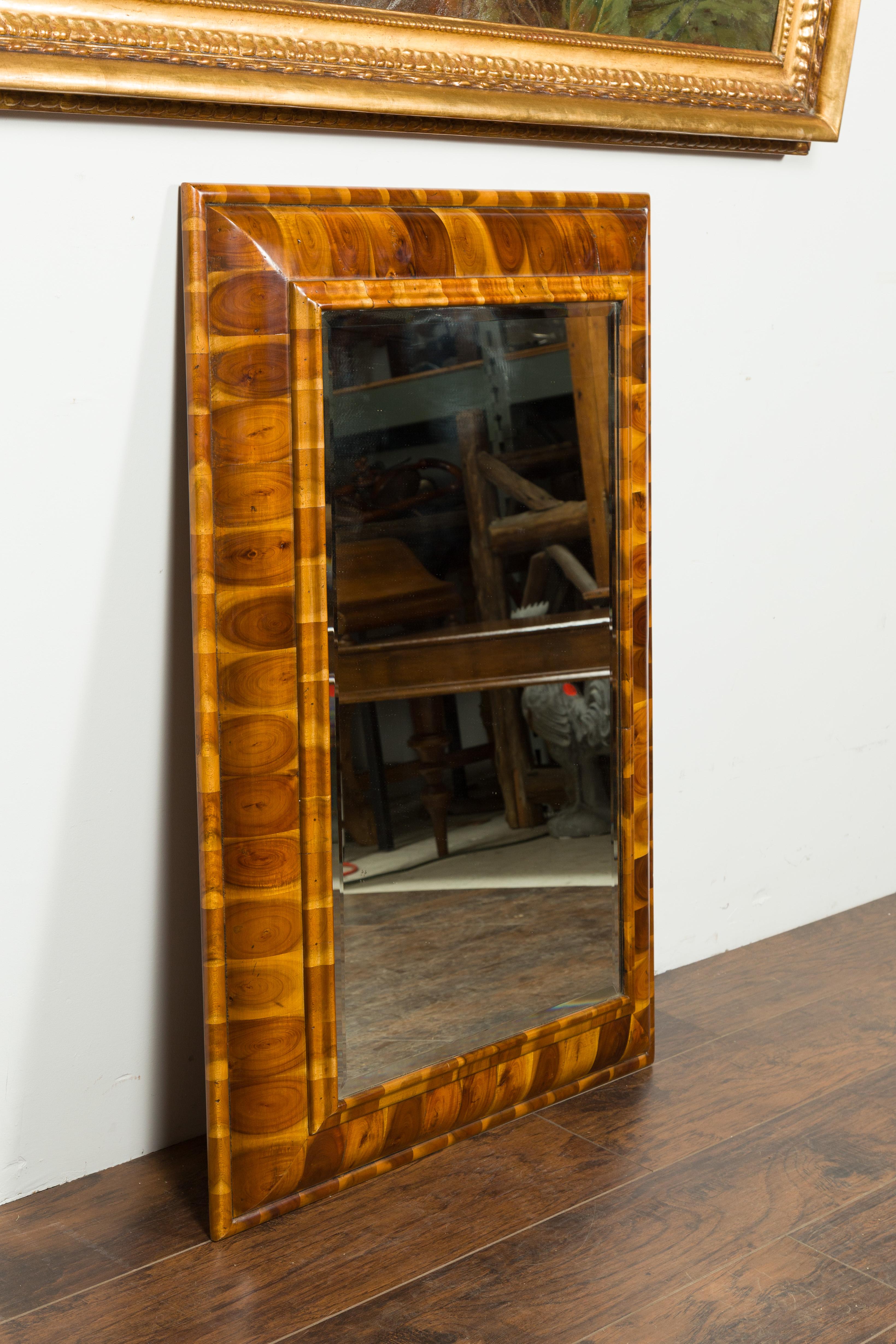 English Oyster Veneer Wooden Mirror from the 20th Century, with Clear Plate 8