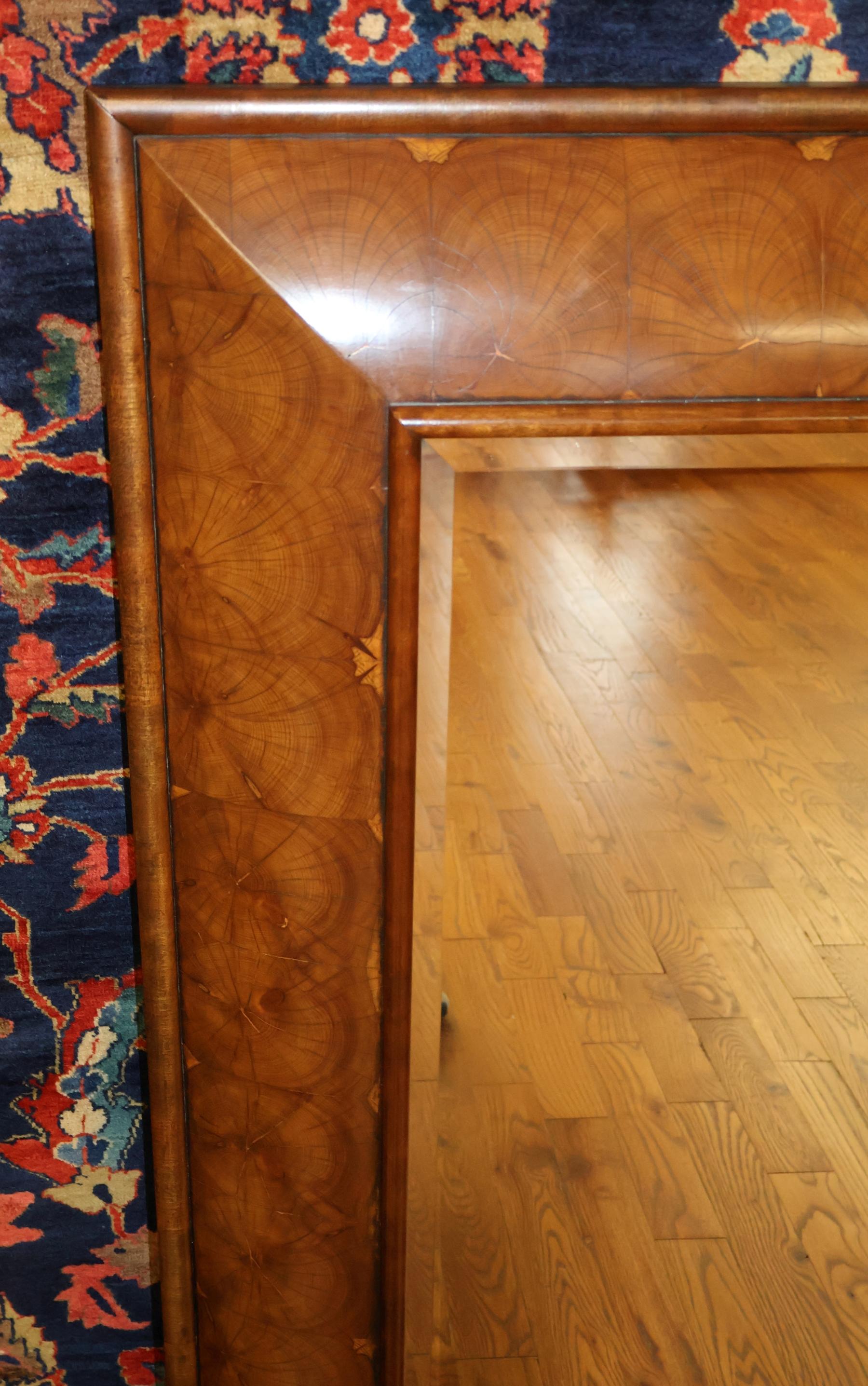 Specchio da parete Oyster Wood tradizionale 42 X 48 in vendita 1