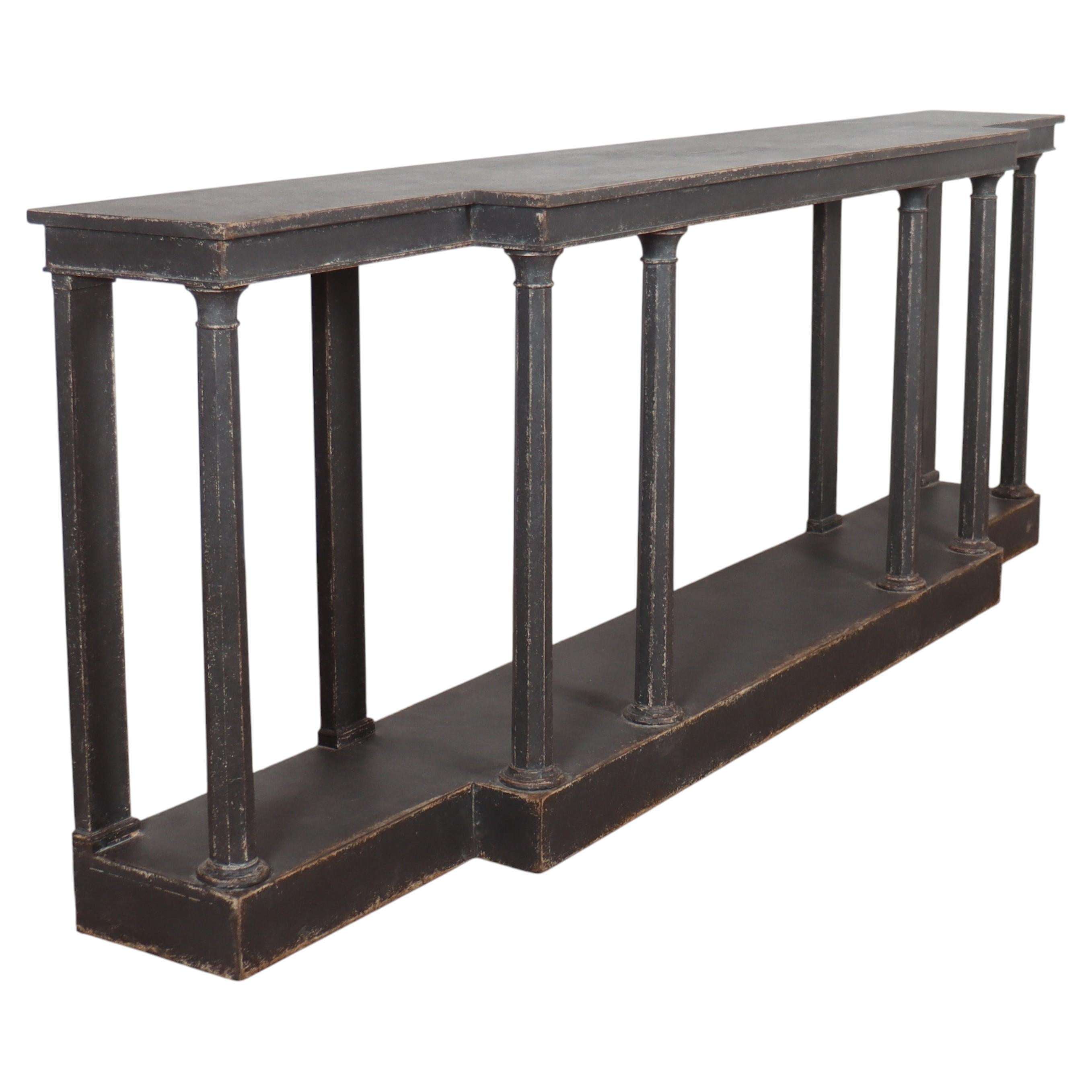 Table console en hêtre peint à l'anglaise en vente