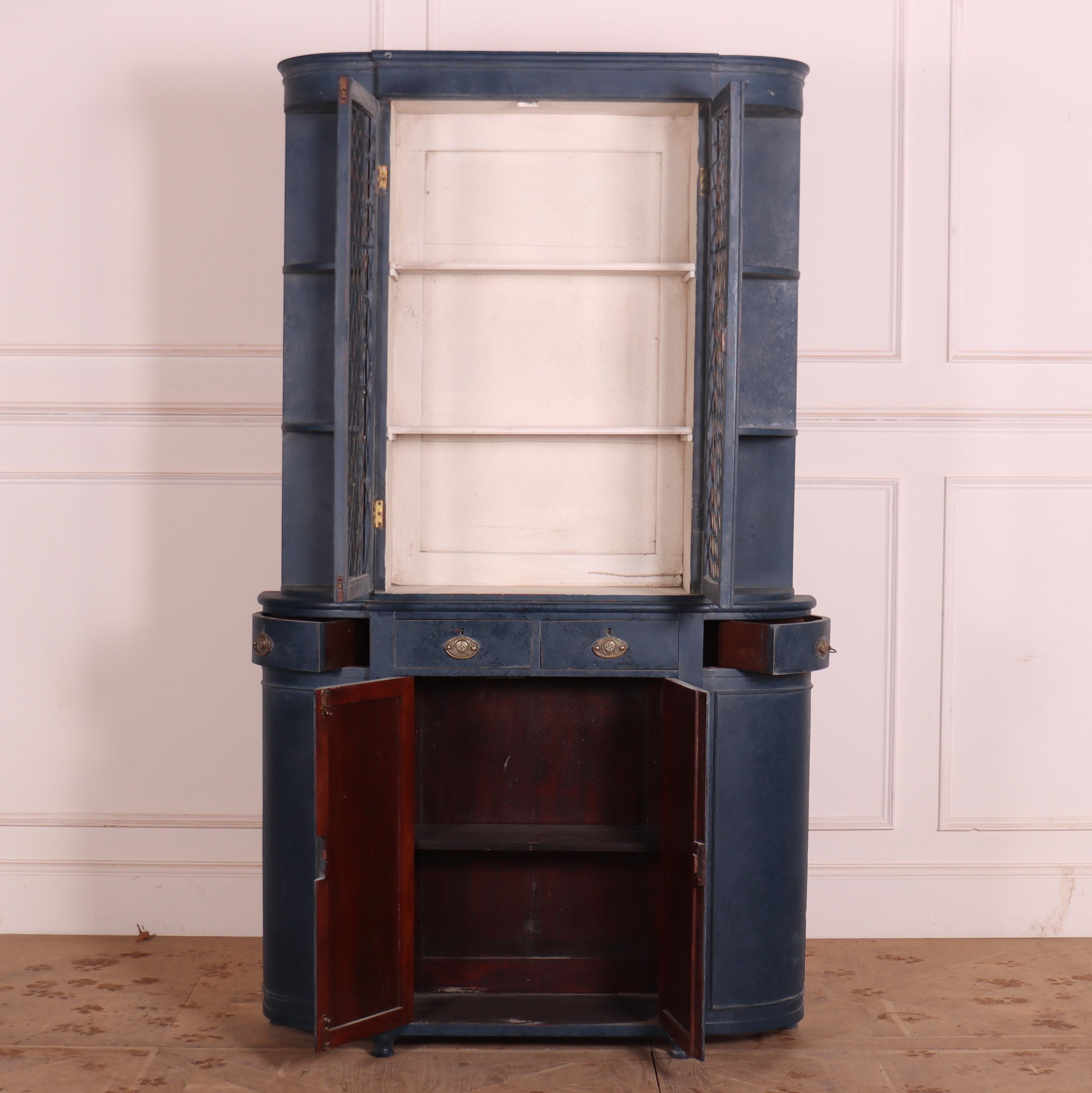 English Painted Bookcase In Good Condition In Leamington Spa, Warwickshire