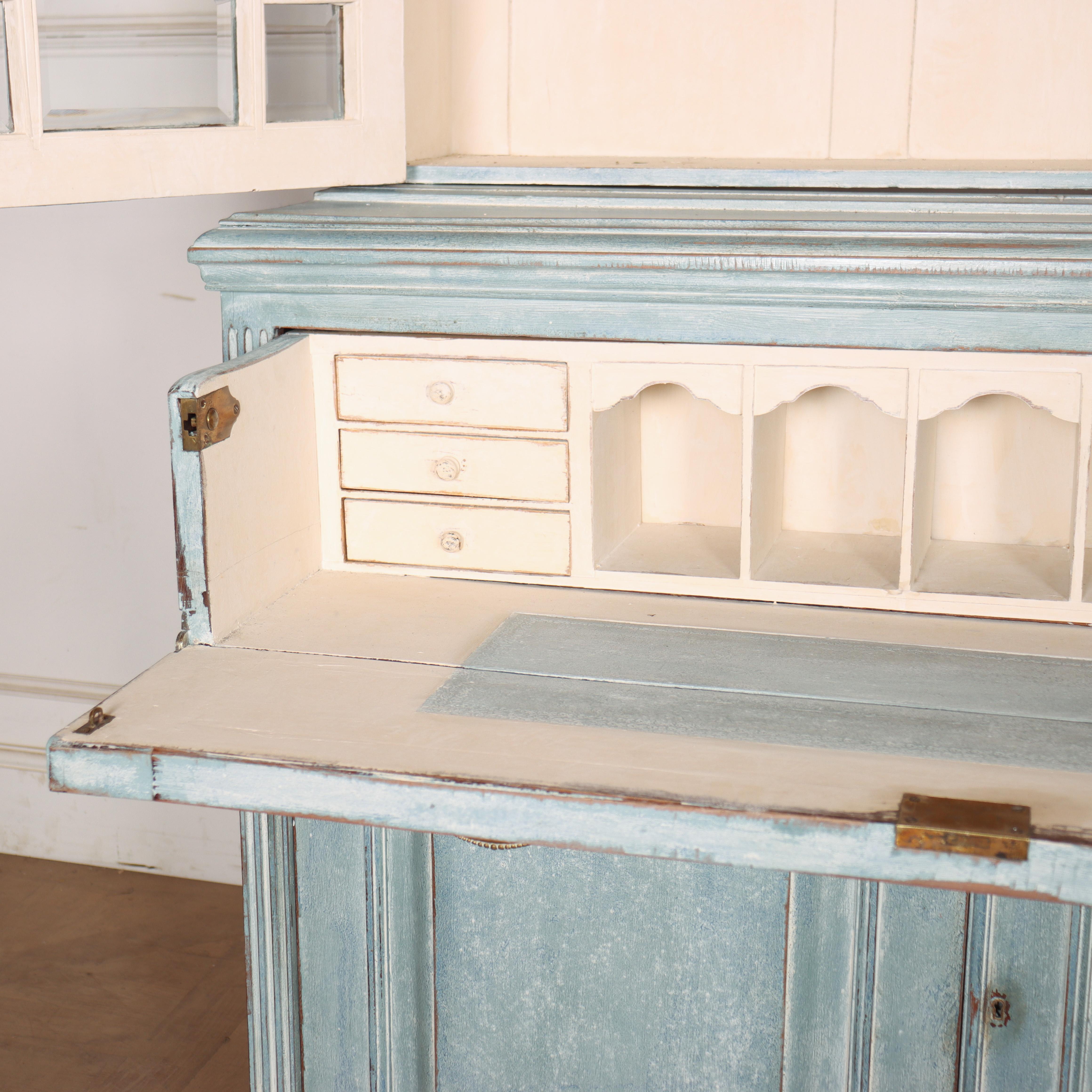 Secretaire de librería pintado a la inglesa en venta 3