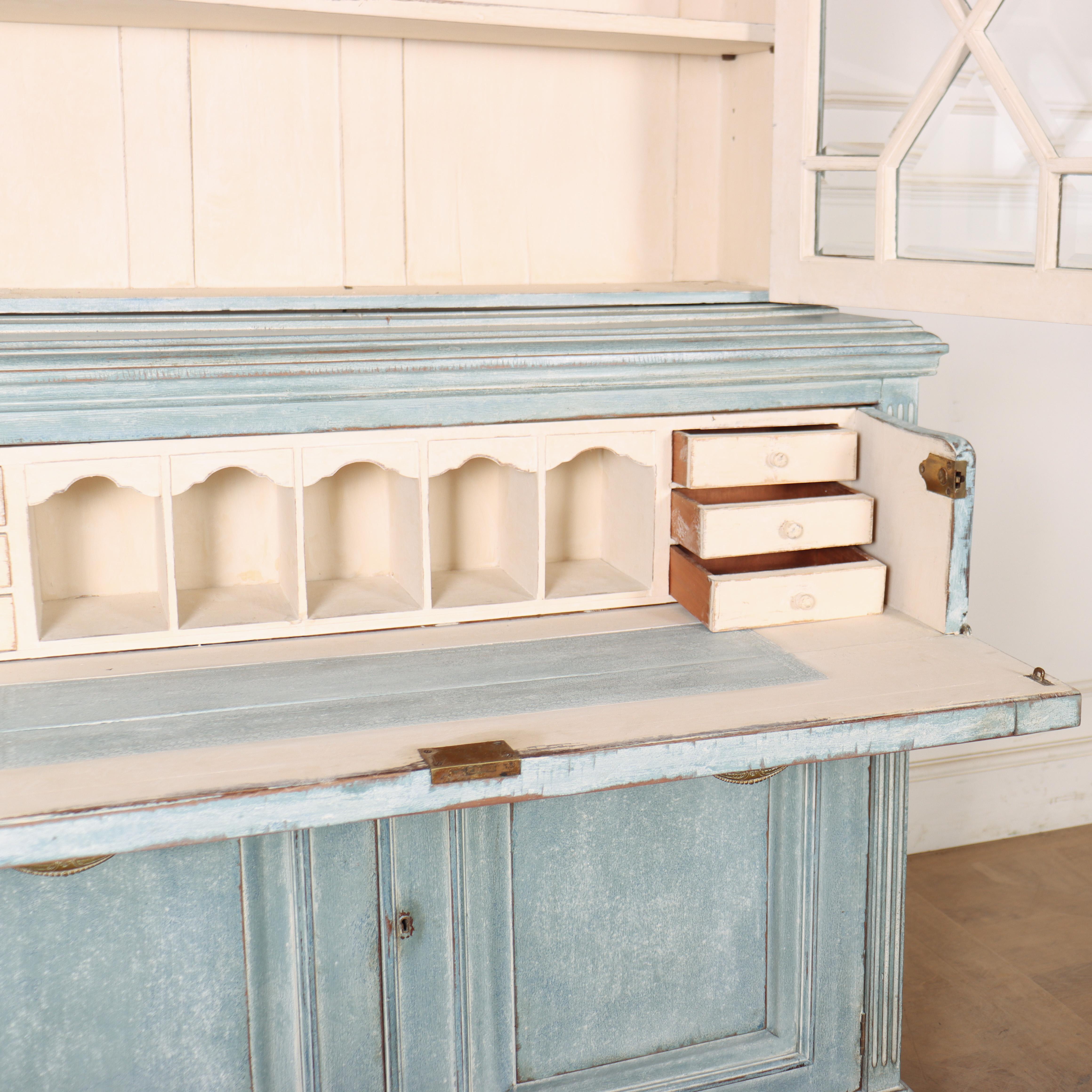 Secretaire de librería pintado a la inglesa en venta 6