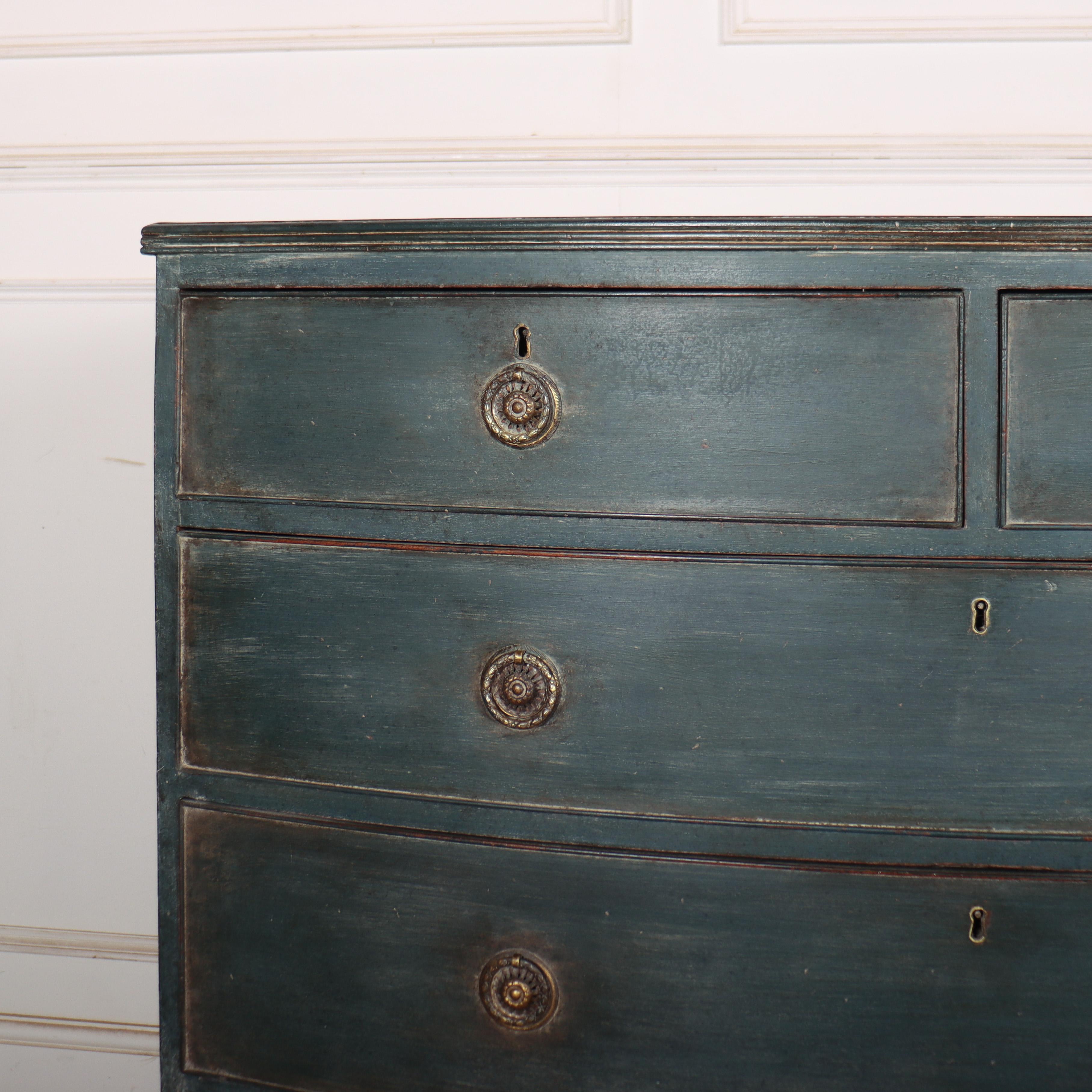 Buona cassettiera in legno di quercia dipinta di inizio Ottocento. 1820. 


Riferimento interno: C


Codice: 9185

Dimensioni:
W: 42.5