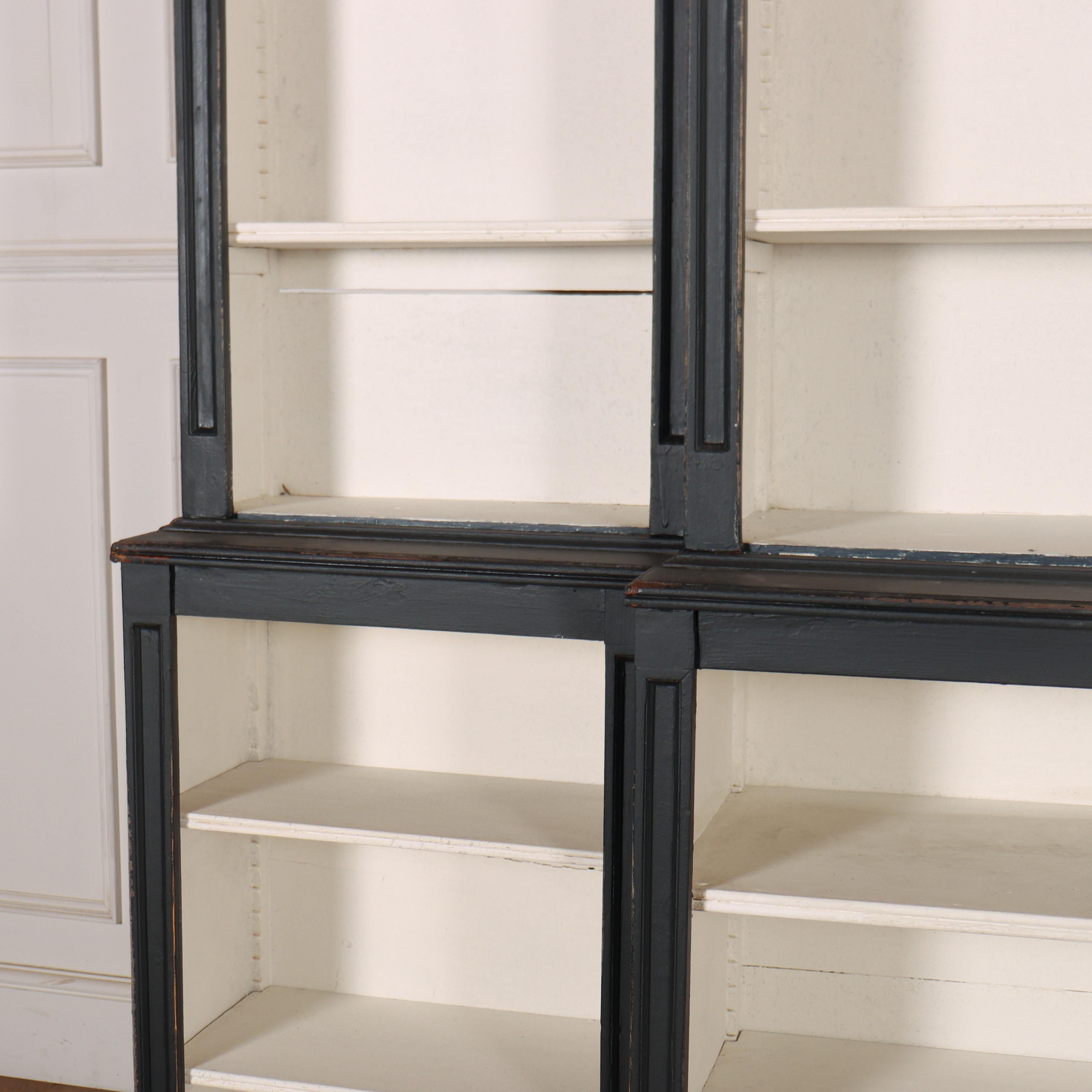 Early 19th C English painted breakfront open bookcase with adjustable shelving. 1820.

Reference: 8070

Dimensions
80.5 inches (204 cms) Wide
16.5 inches (42 cms) Deep
90.5 inches (230 cms) High