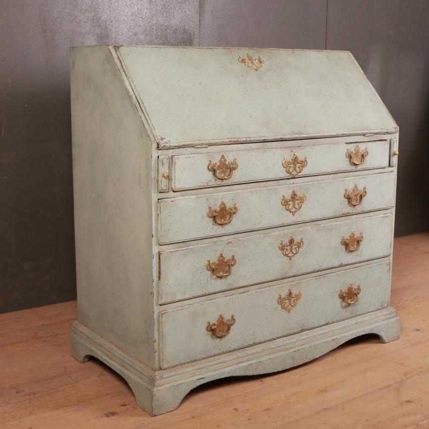 18th century English painted country house bureau. Secret drawers fitted in the interior, 1760.

Dimensions
40 inches (102 cms) wide
21 inches (53 cms) deep
40 inches (102 cms) high.


 