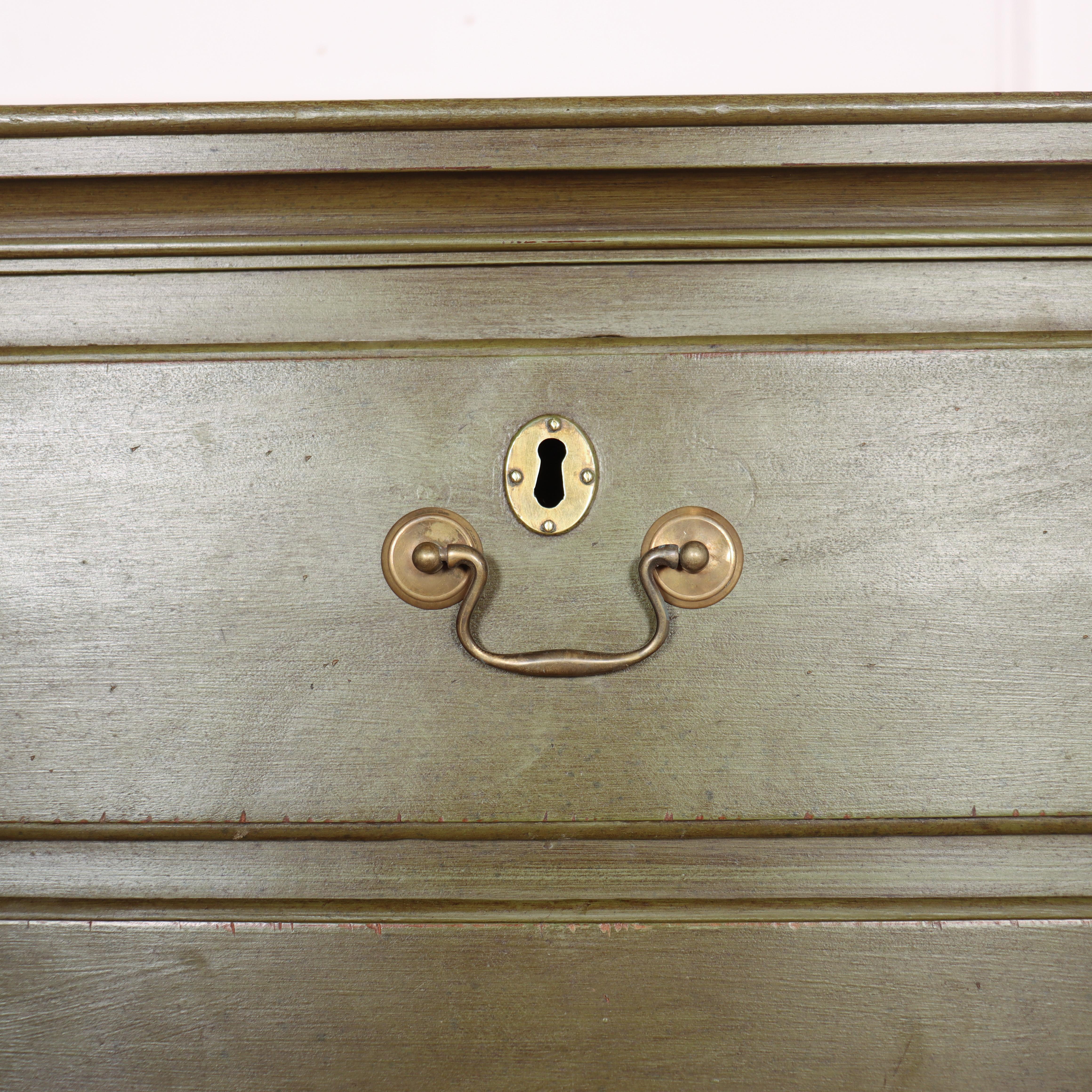 Pine English Painted Chest of Drawers For Sale