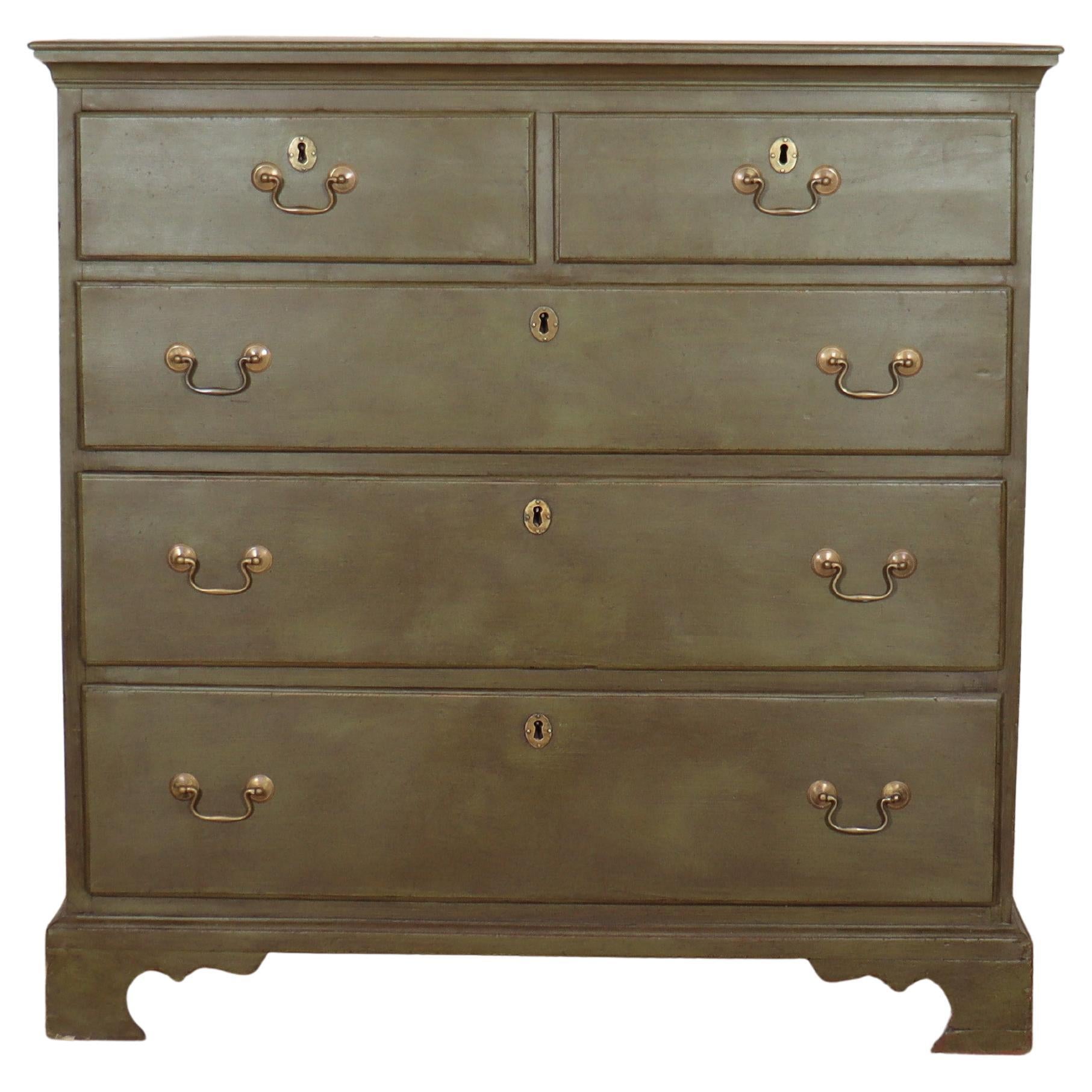 English Painted Chest of Drawers in vendita