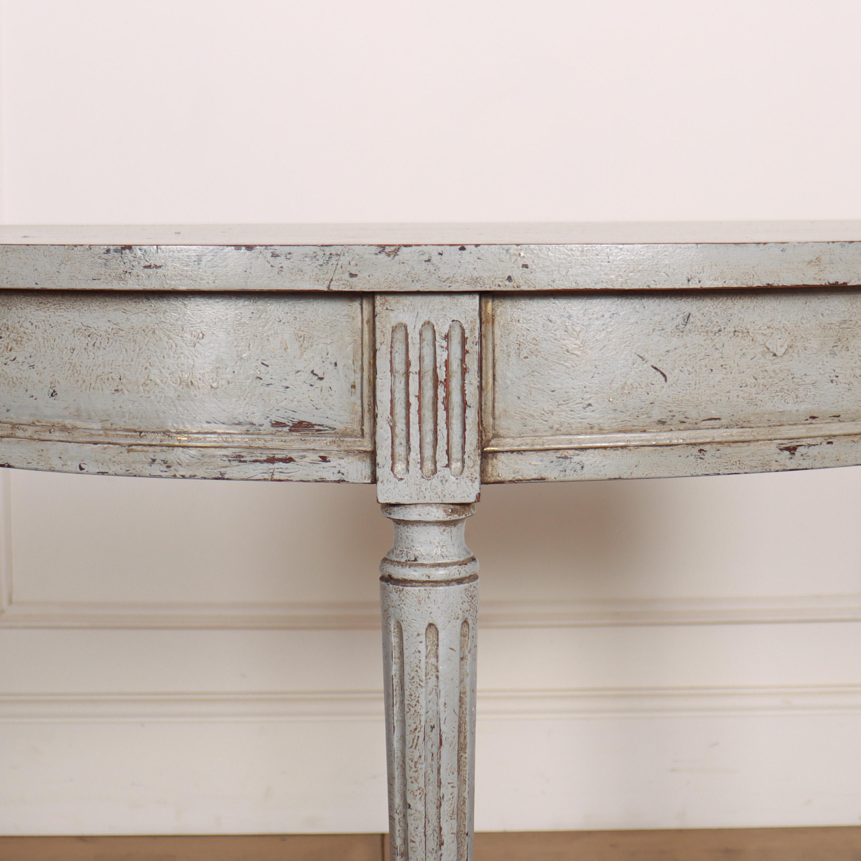 Early 20th C English painted demi-lune console table. 1920.

Reference: 7995

Dimensions
39.5 inches (100 cms) Wide
20 inches (51 cms) Deep
29.5 inches (75 cms) High