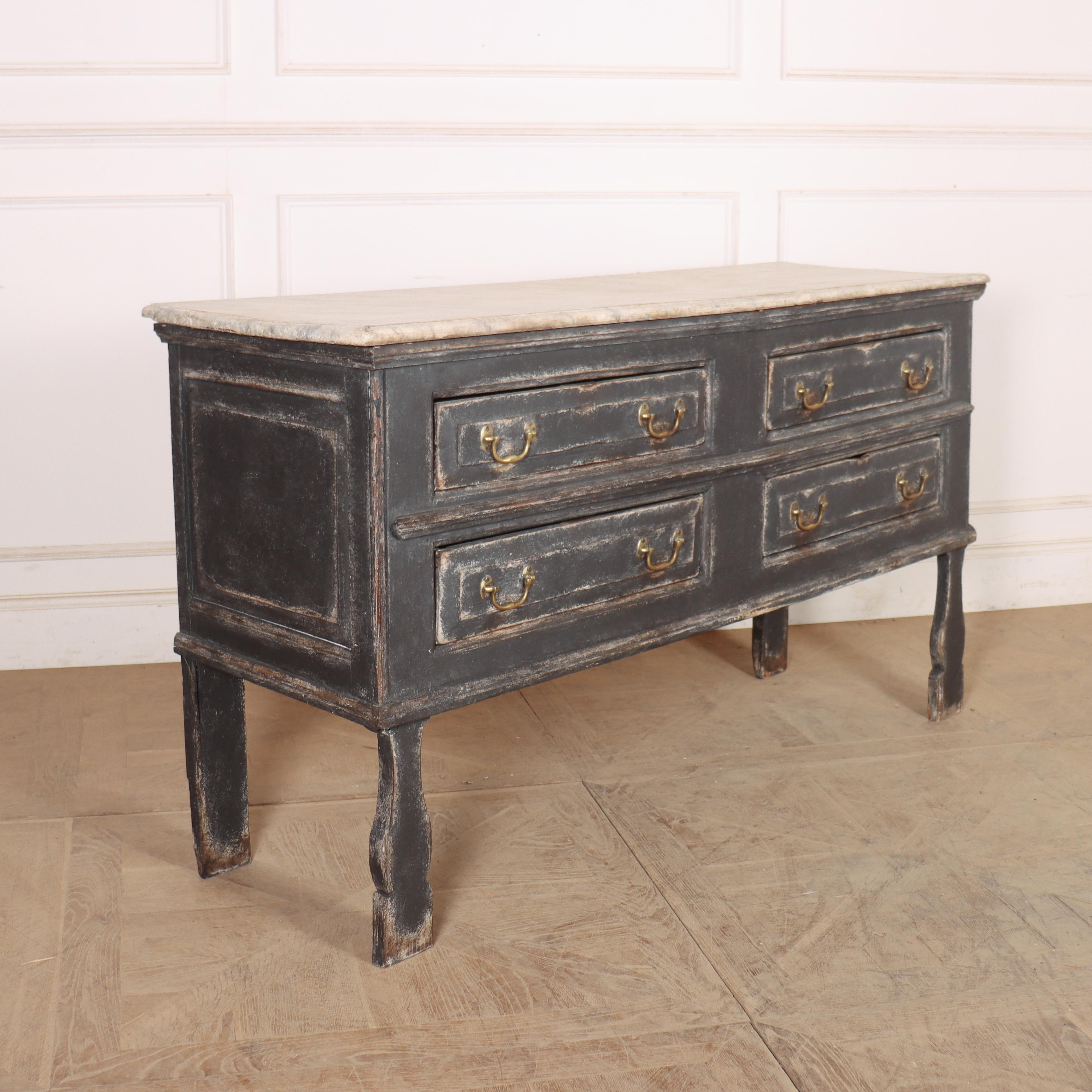 Base de commode peinte anglaise en vente 3