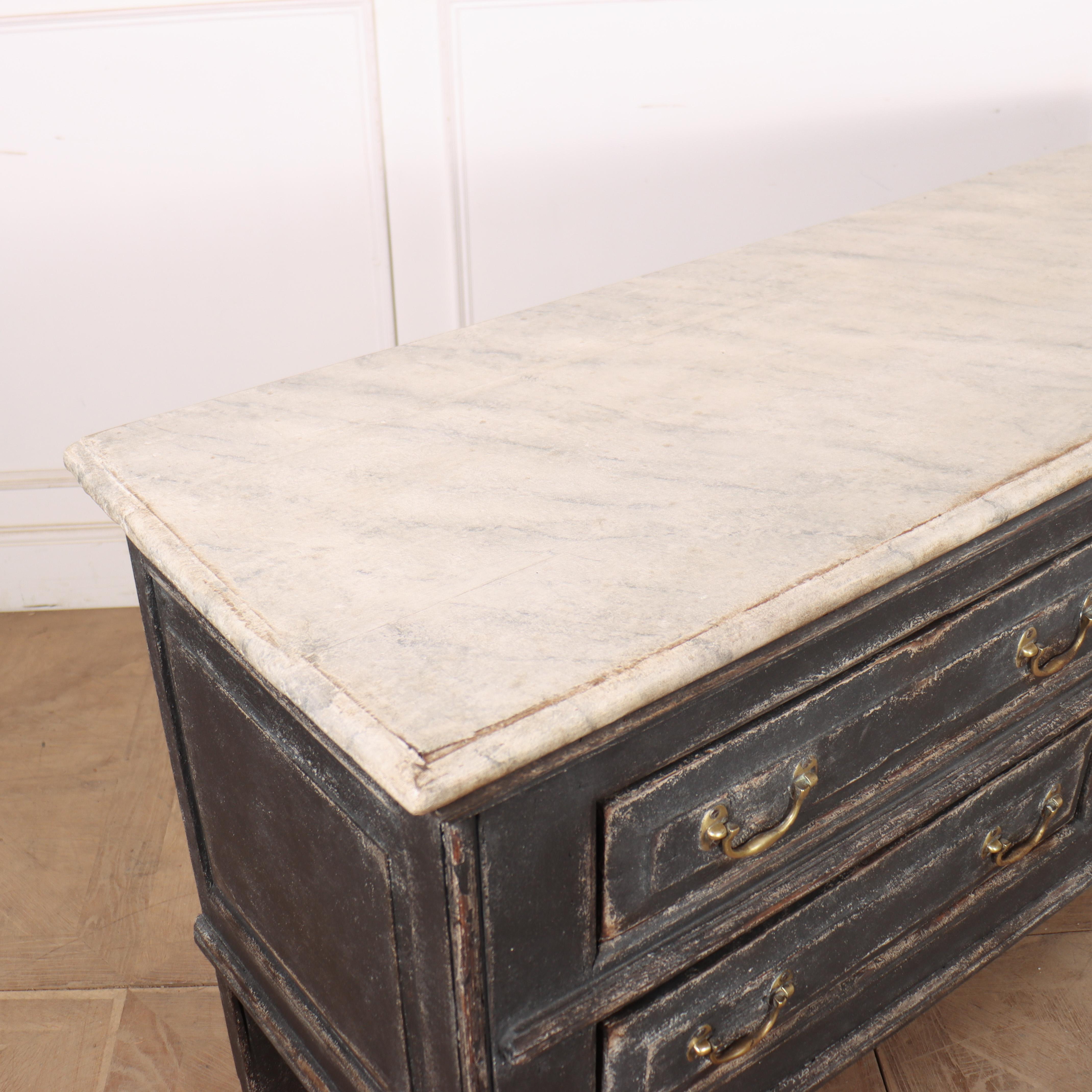 Base de commode peinte anglaise en vente 6
