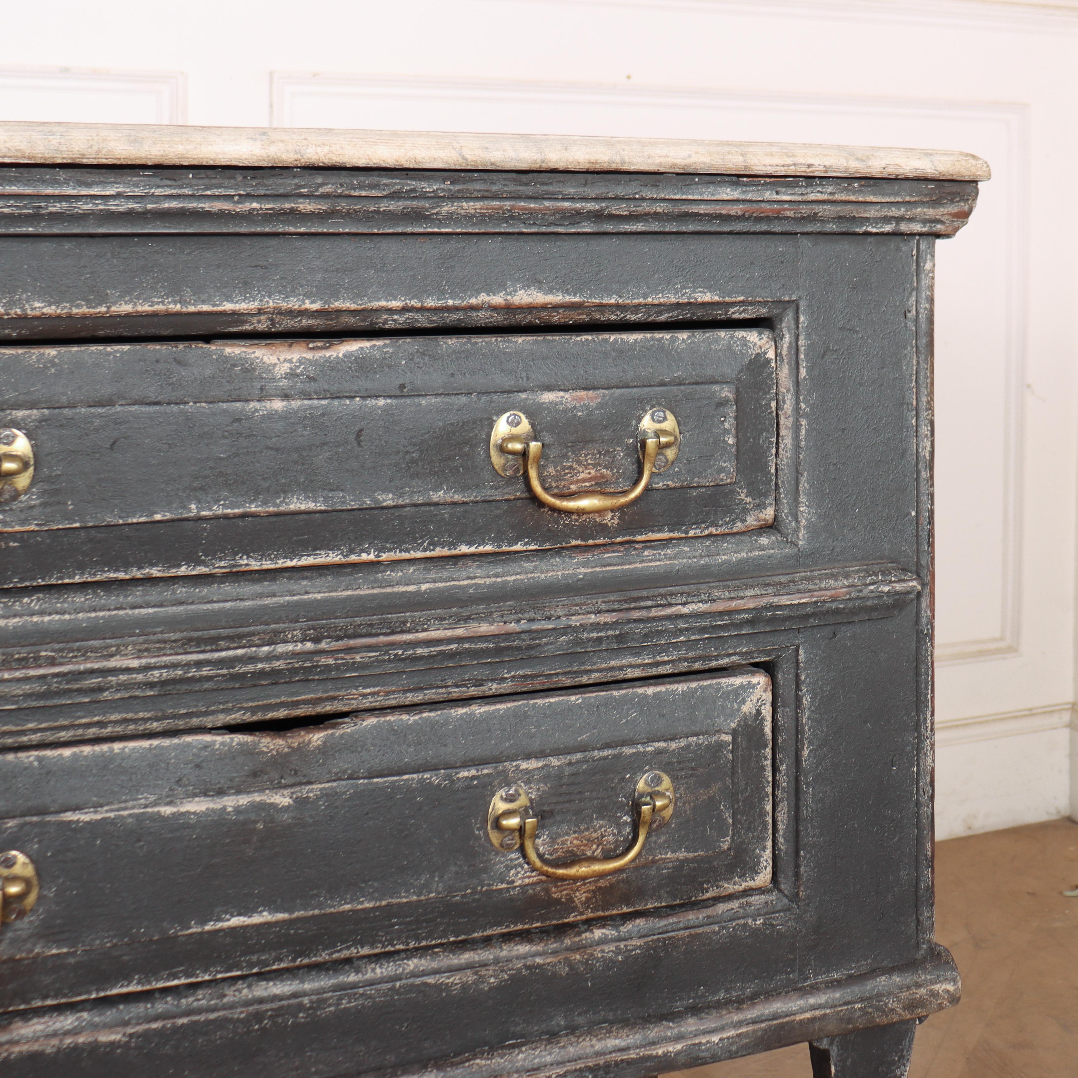 Base de commode peinte anglaise Bon état - En vente à Leamington Spa, Warwickshire