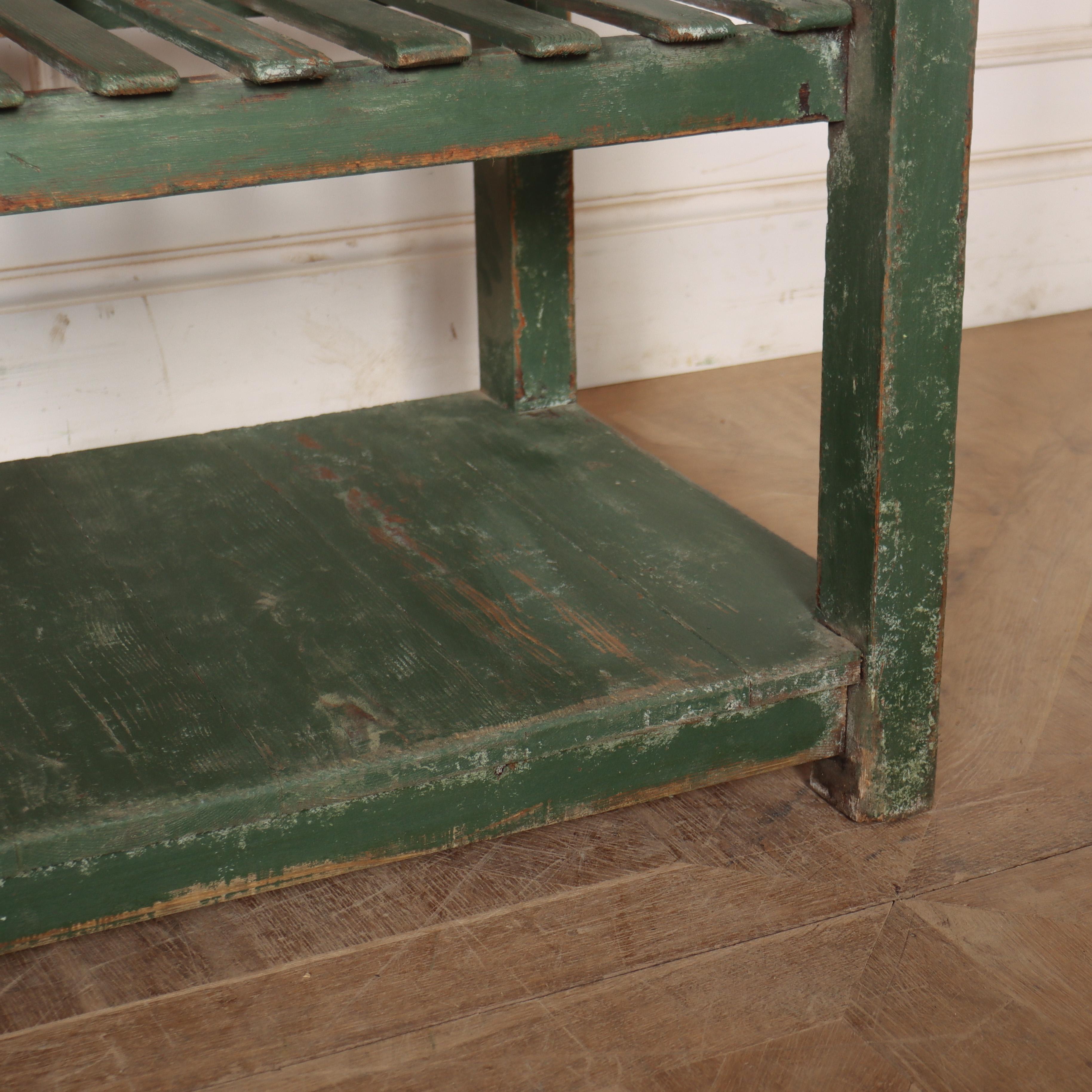 Pino Base per comò dipinta all'inglese in vendita