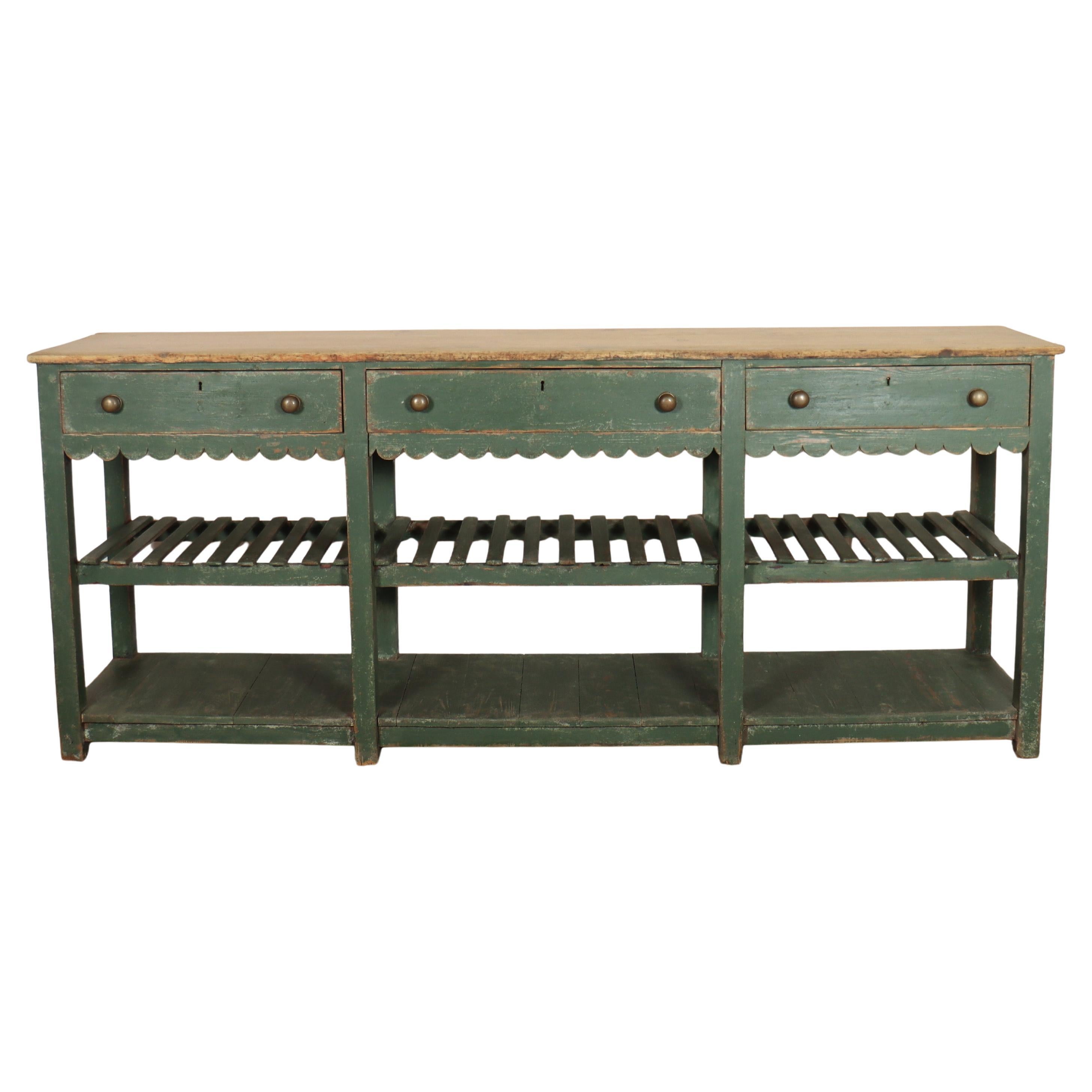 Base per comò dipinta all'inglese in vendita