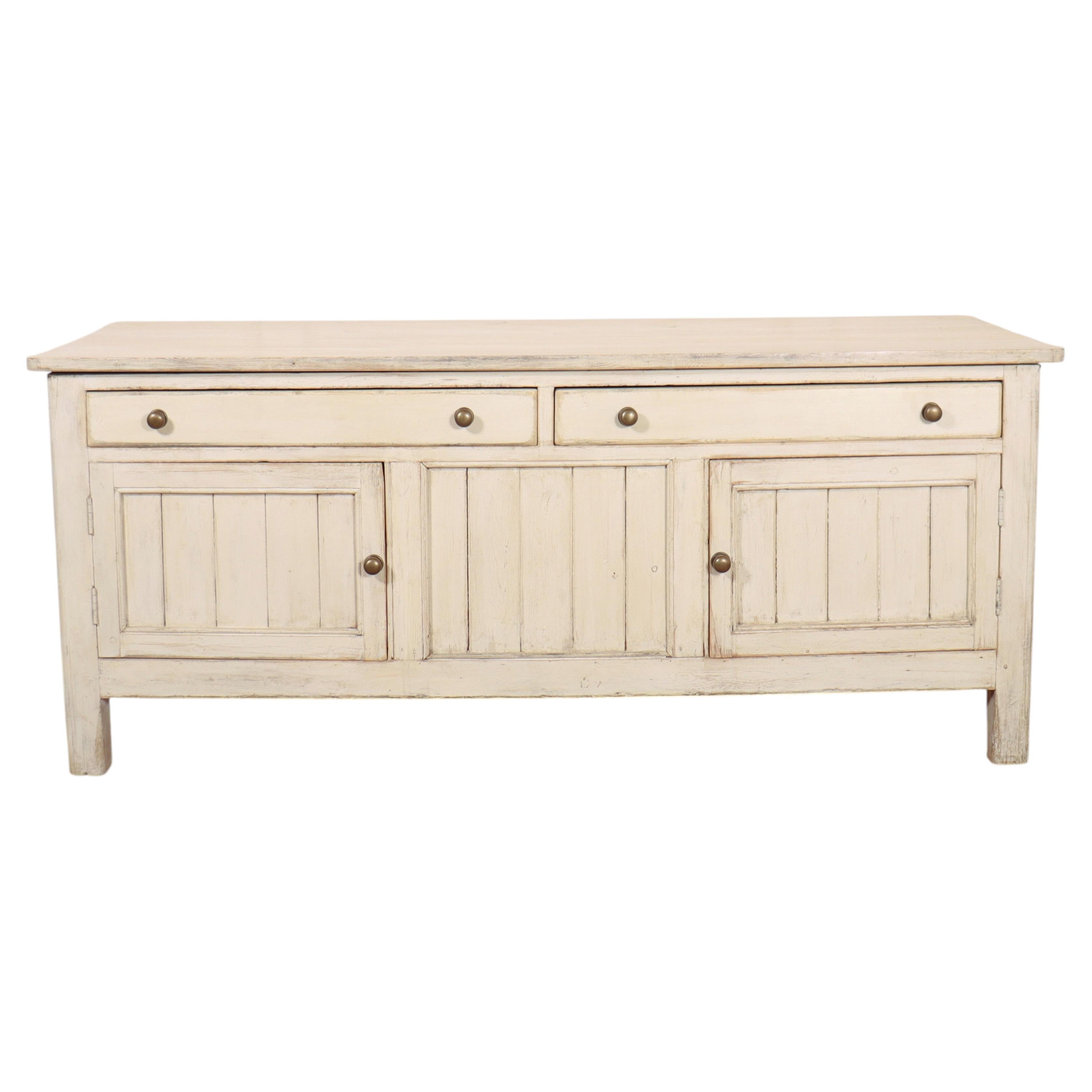 Base de commode peinte anglaise en vente
