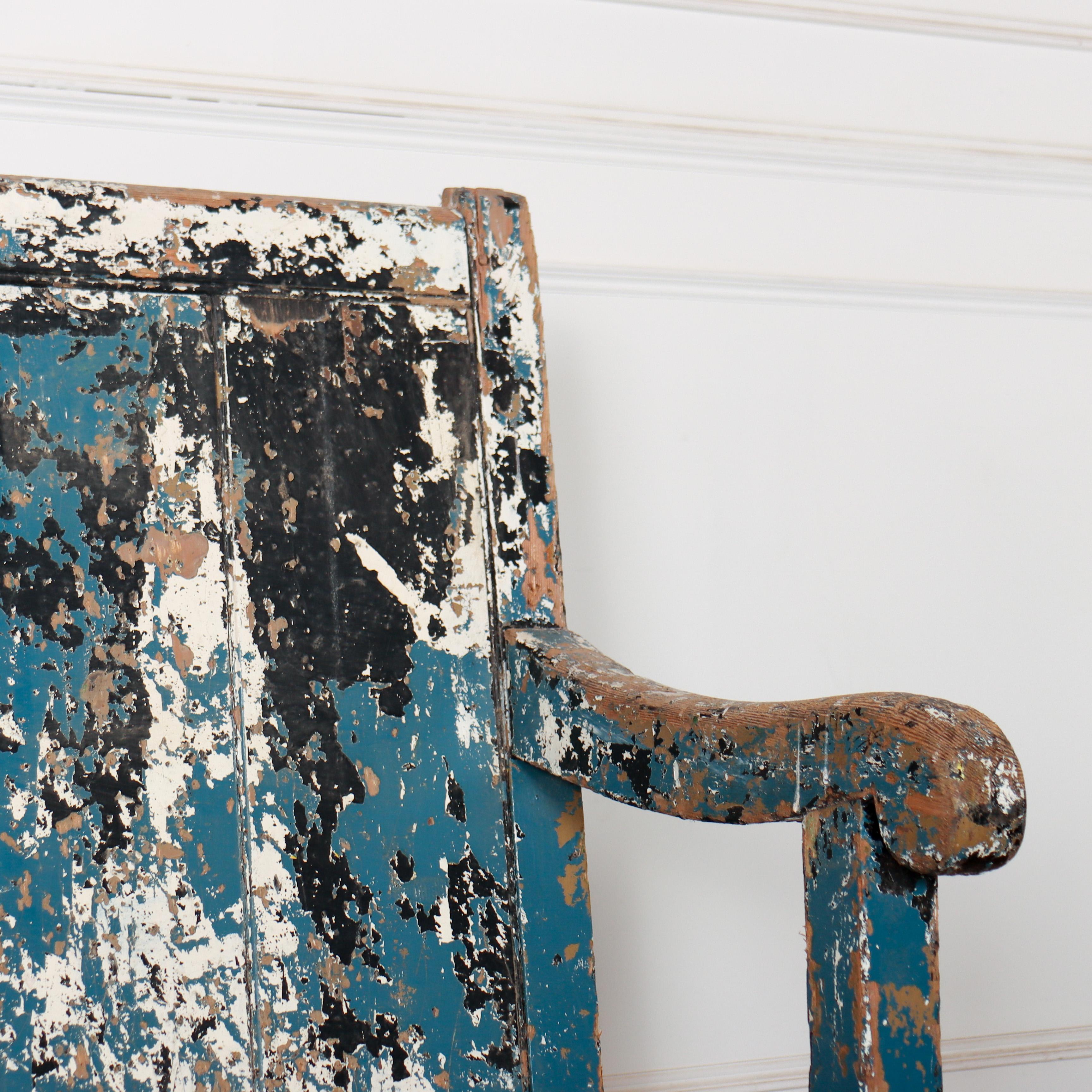 English Painted High Back Settle In Good Condition For Sale In Leamington Spa, Warwickshire
