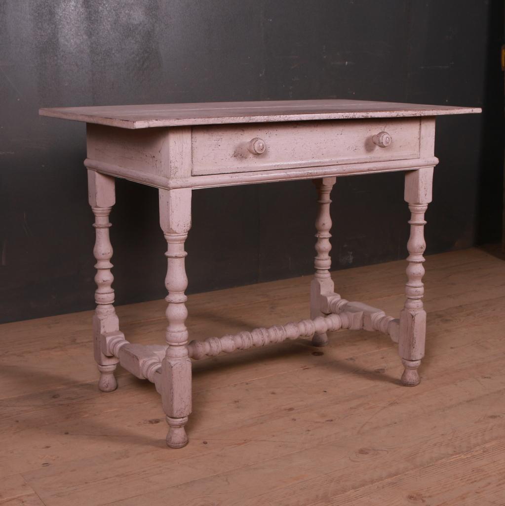 Pretty 18th C painted English oak lamp table. 1780.

Dimensions
39 inches (99 cms) wide
22.5 inches (57 cms) deep
30 inches (76 cms) high.