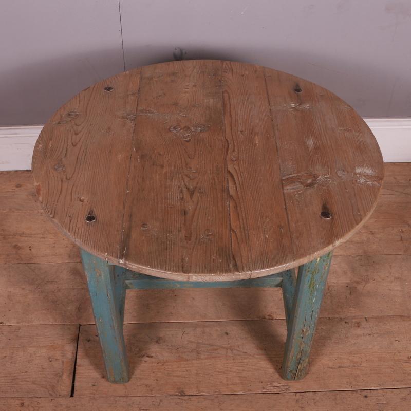 19th C English low painted pine lamp table. 1890.



Dimensions
21 inches (53 cms) high
28.5 inches (72 cms) diameter.