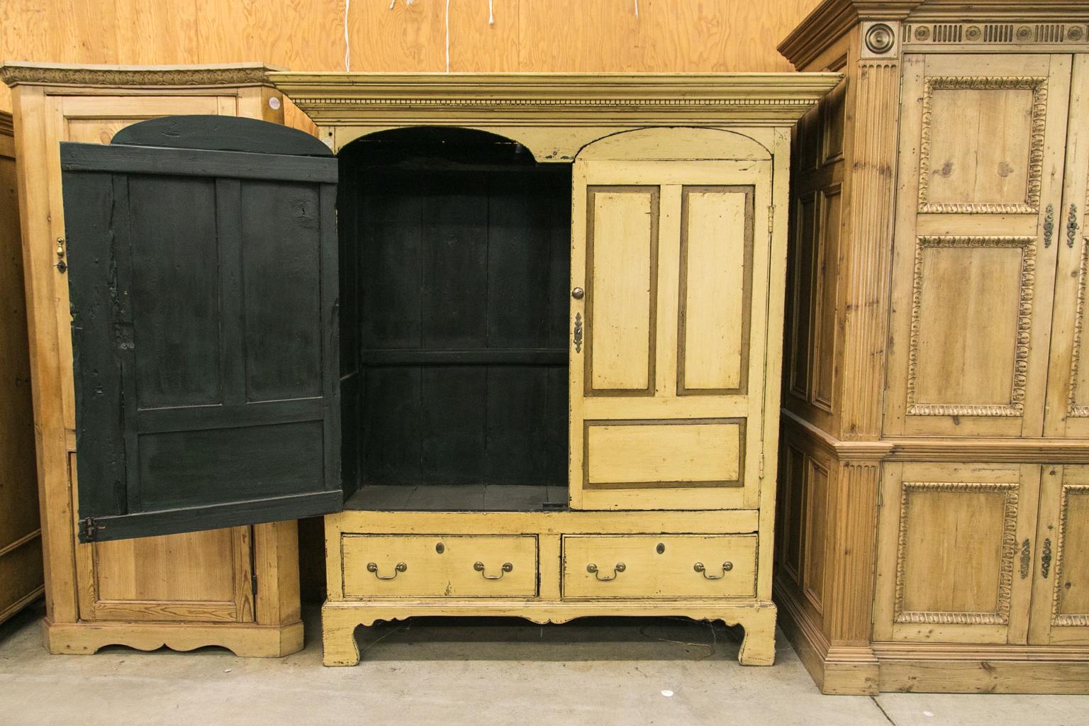 Mid-19th Century English Painted Pine Armoire For Sale