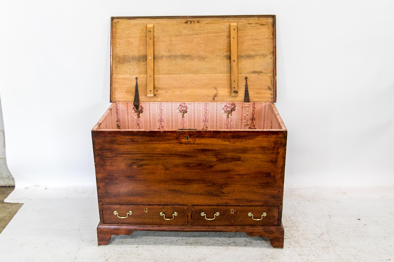 Mid-19th Century English Painted Pine Blanket Chest For Sale