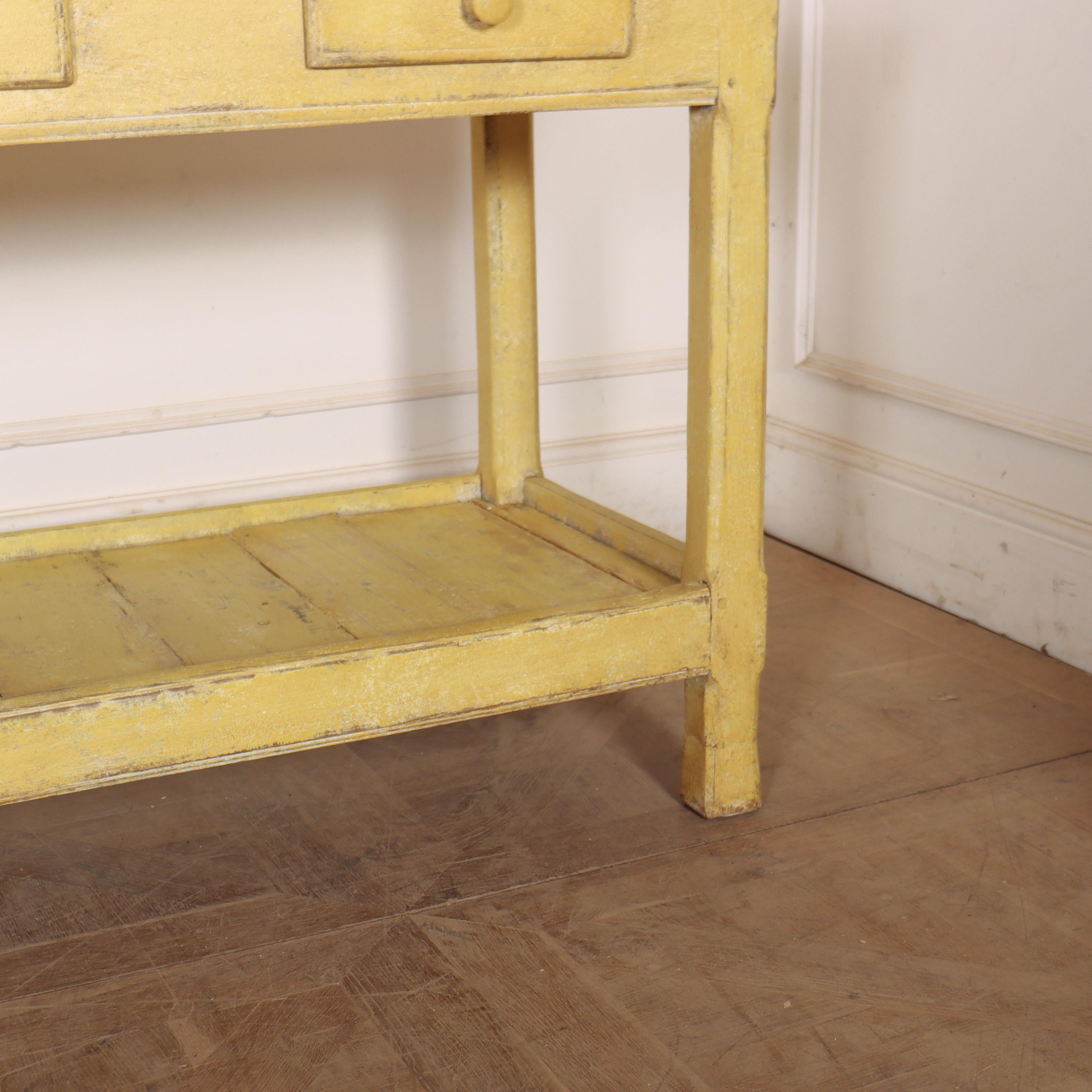 English Painted Serving Table en venta 3