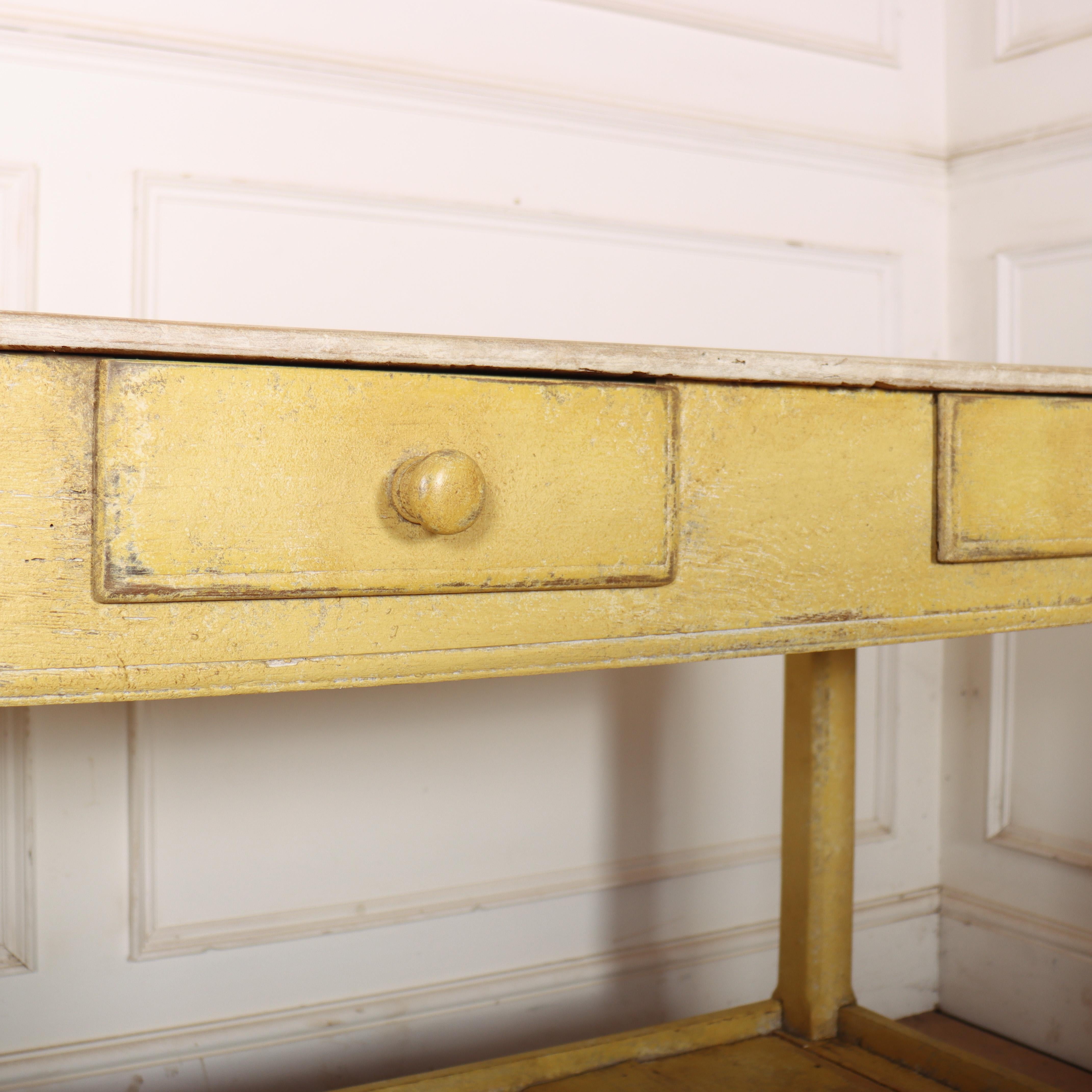 English Painted Serving Table en venta 6