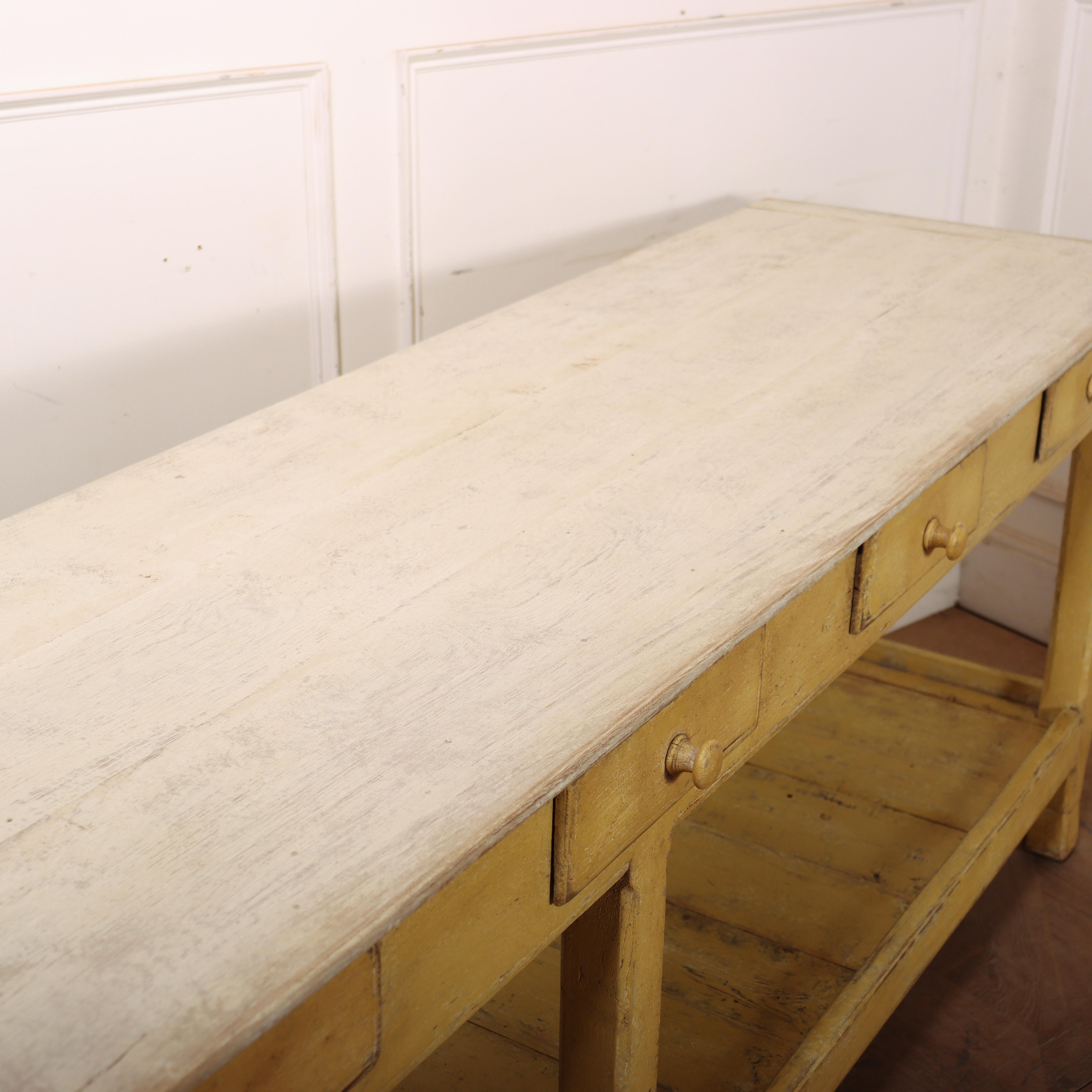 English Painted Serving Table en venta 10