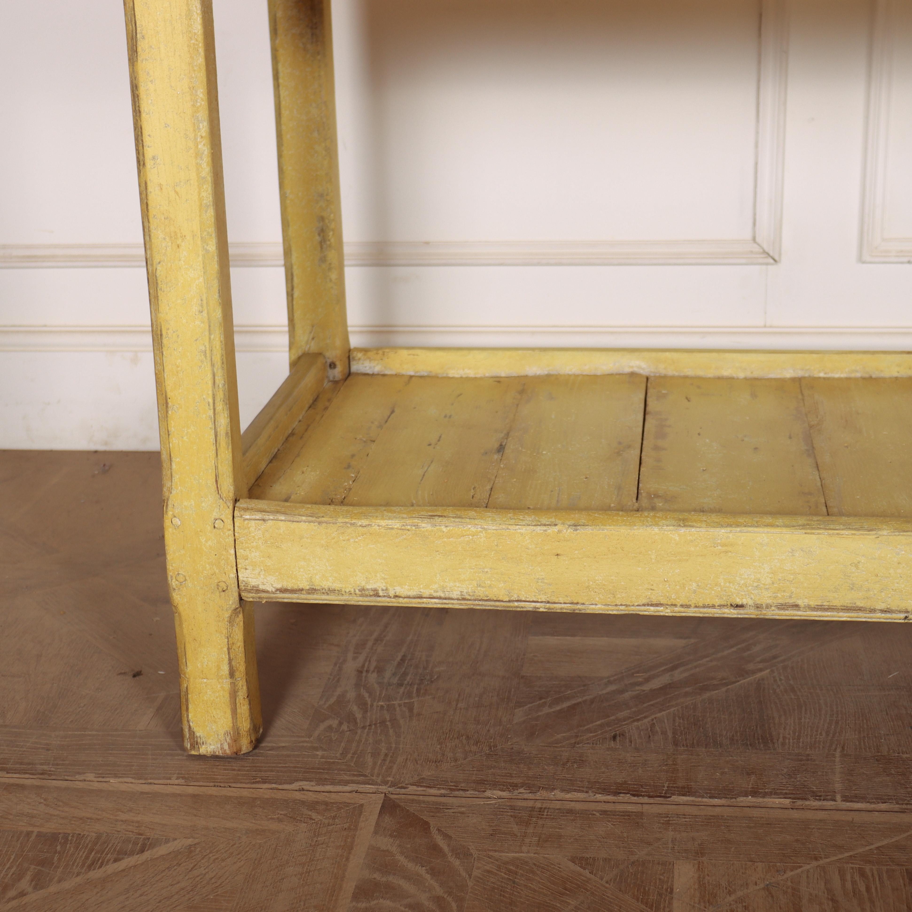 English Painted Serving Table siglo XIX en venta