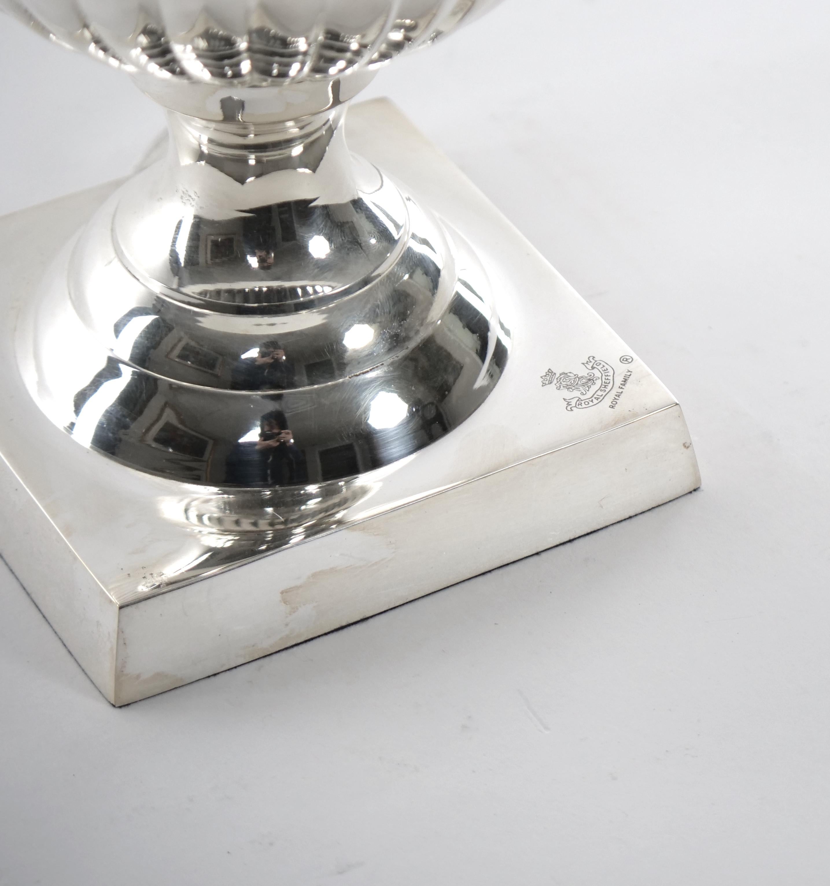 English Pair Mid-20th Century Silver Plate Table Lamp For Sale 6