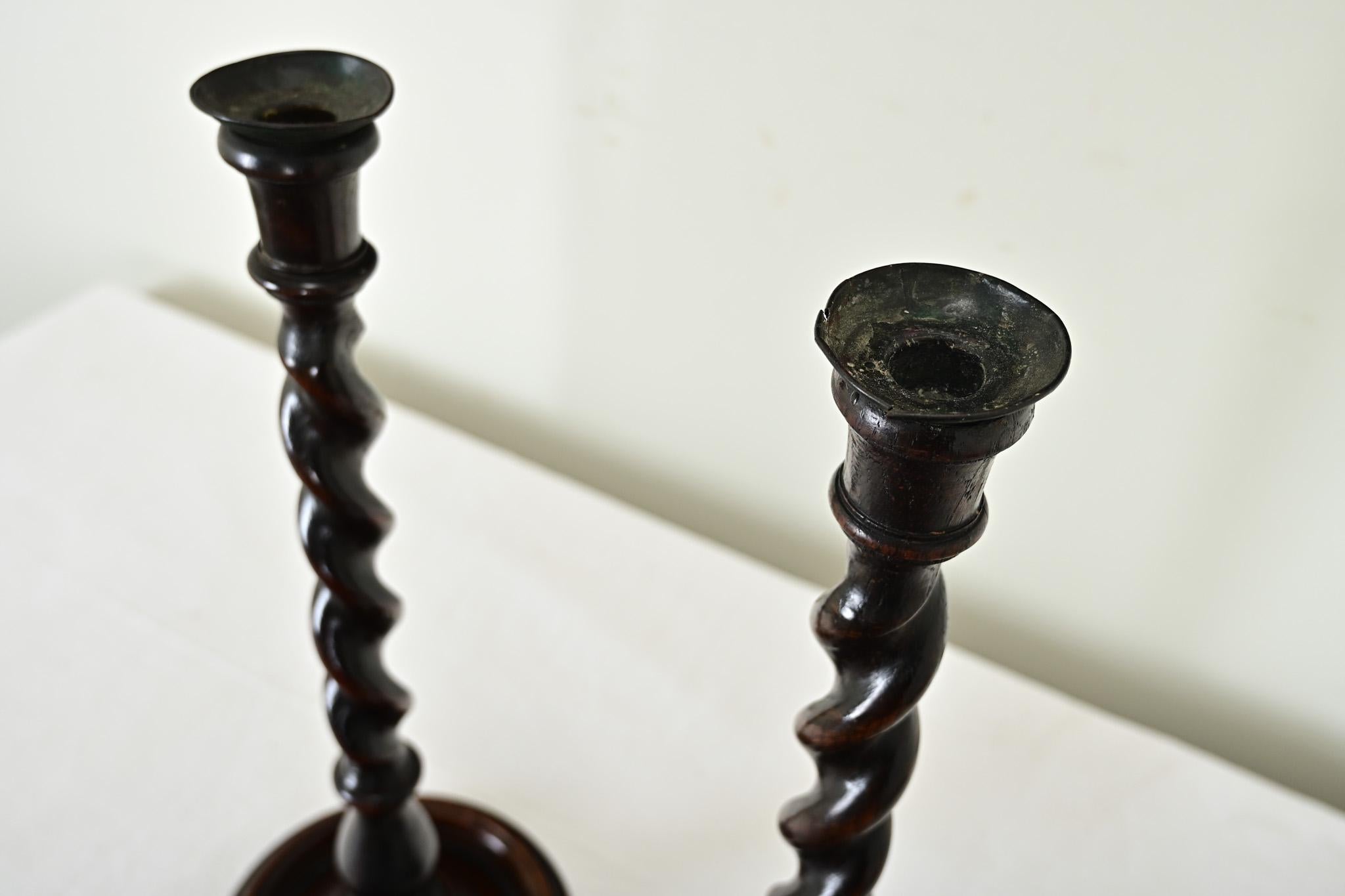 English Pair of 19th Century Oak Barley Twist Candlesticks In Good Condition For Sale In Baton Rouge, LA
