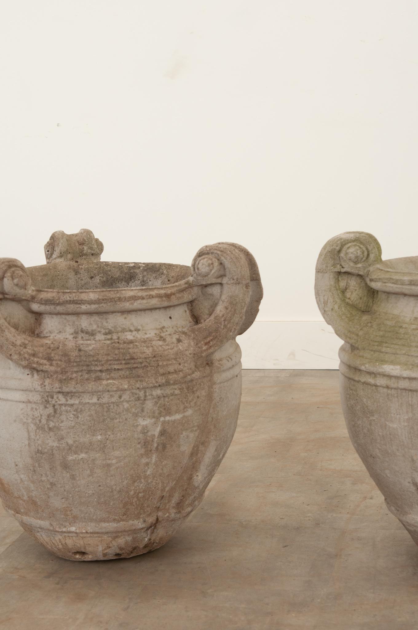 English Pair of 19th Century Stone Planters For Sale 4