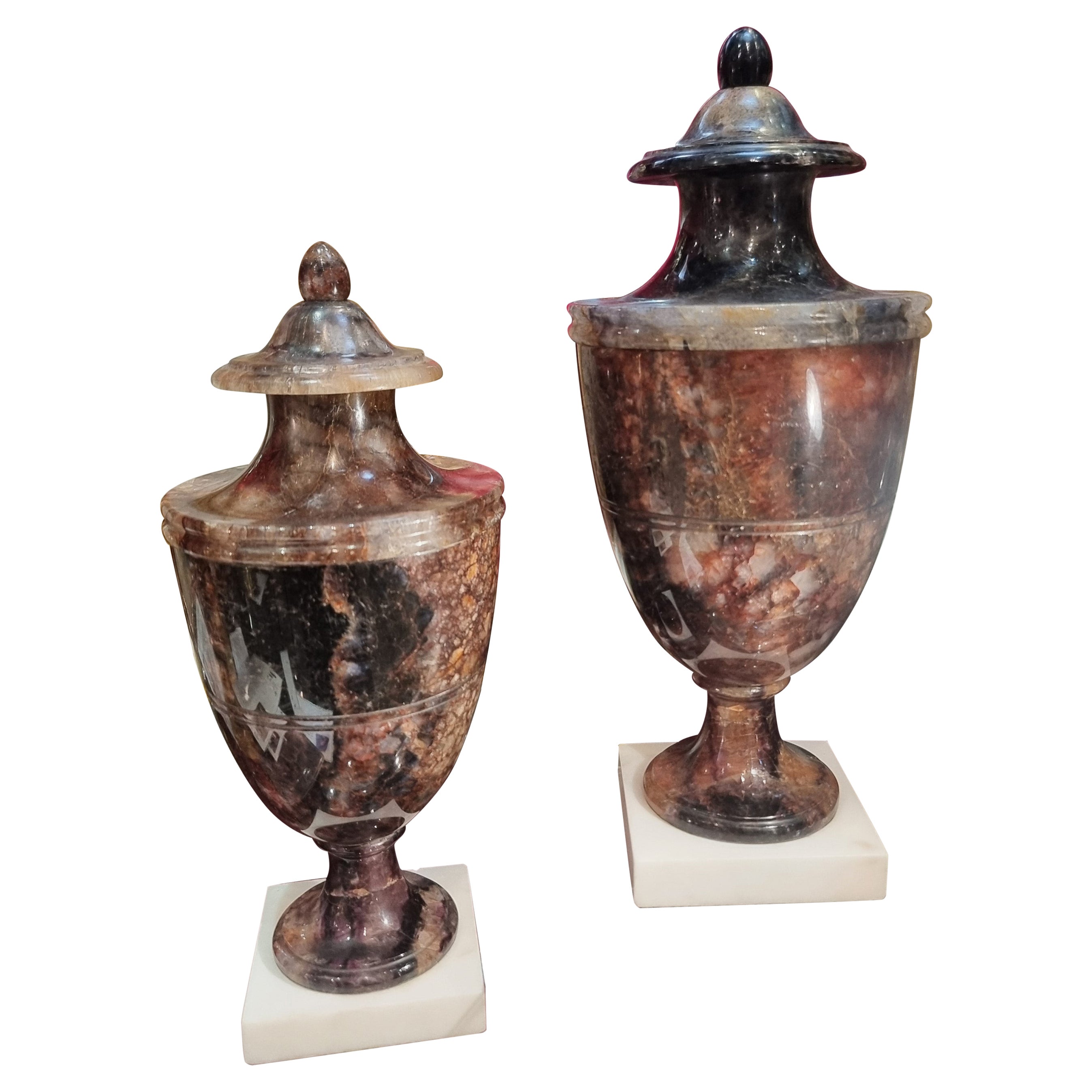 Coppia di urne inglesi in fleurospato blu john in vendita