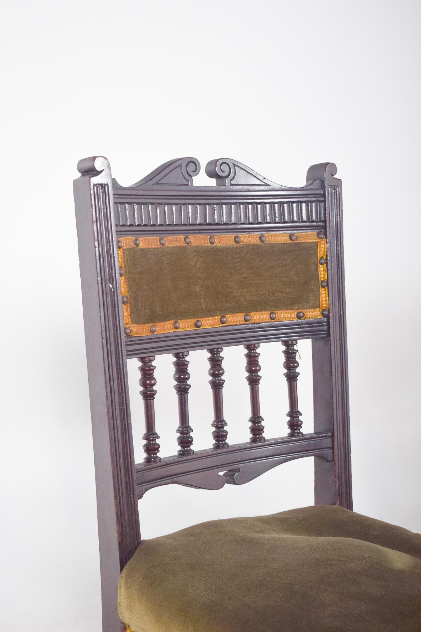 Anglais Paire de chaises anglaises pour vieilles dames en vente
