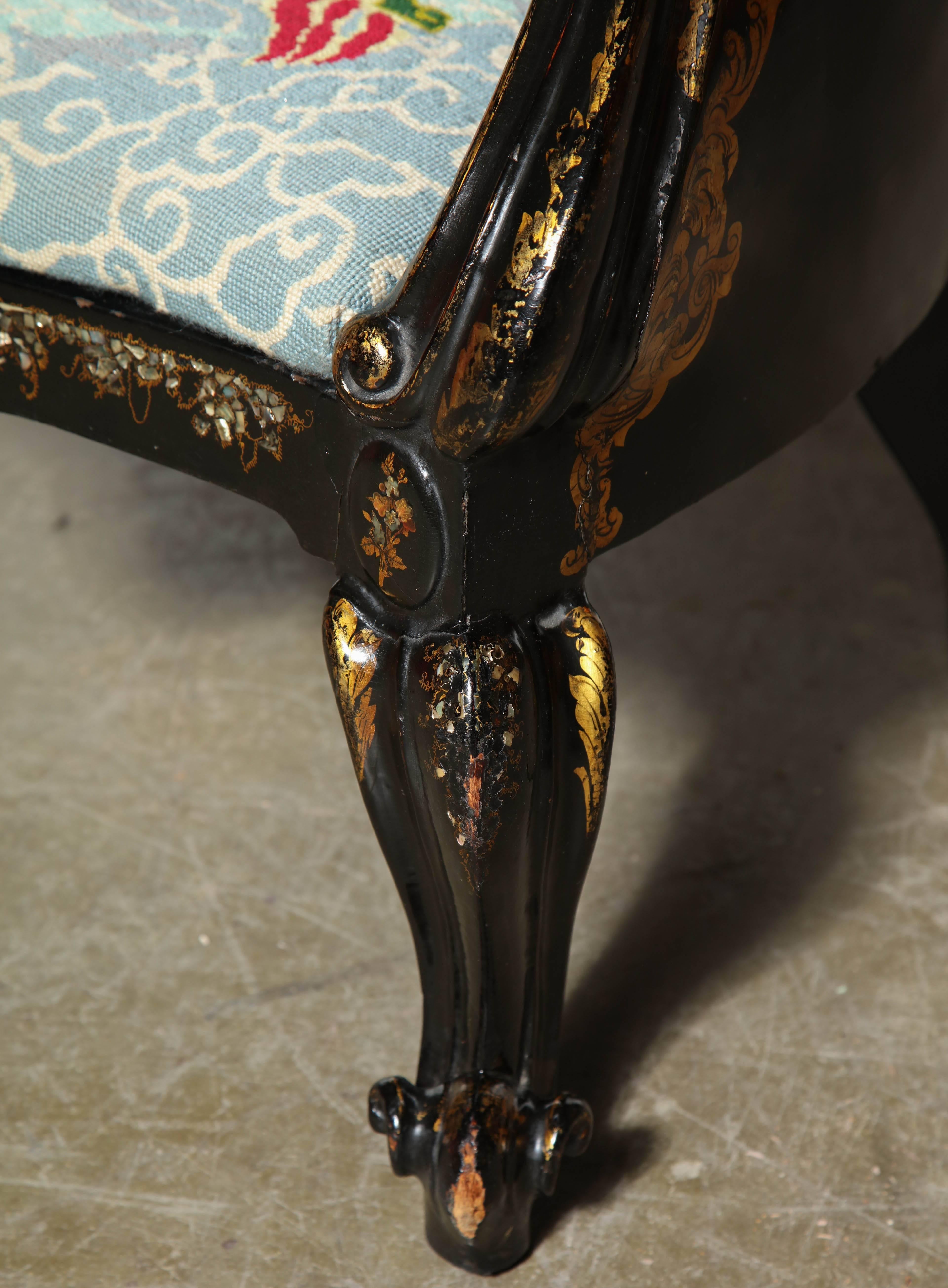 English Papier Mâché Gondola Chair In Good Condition In Westwood, NJ