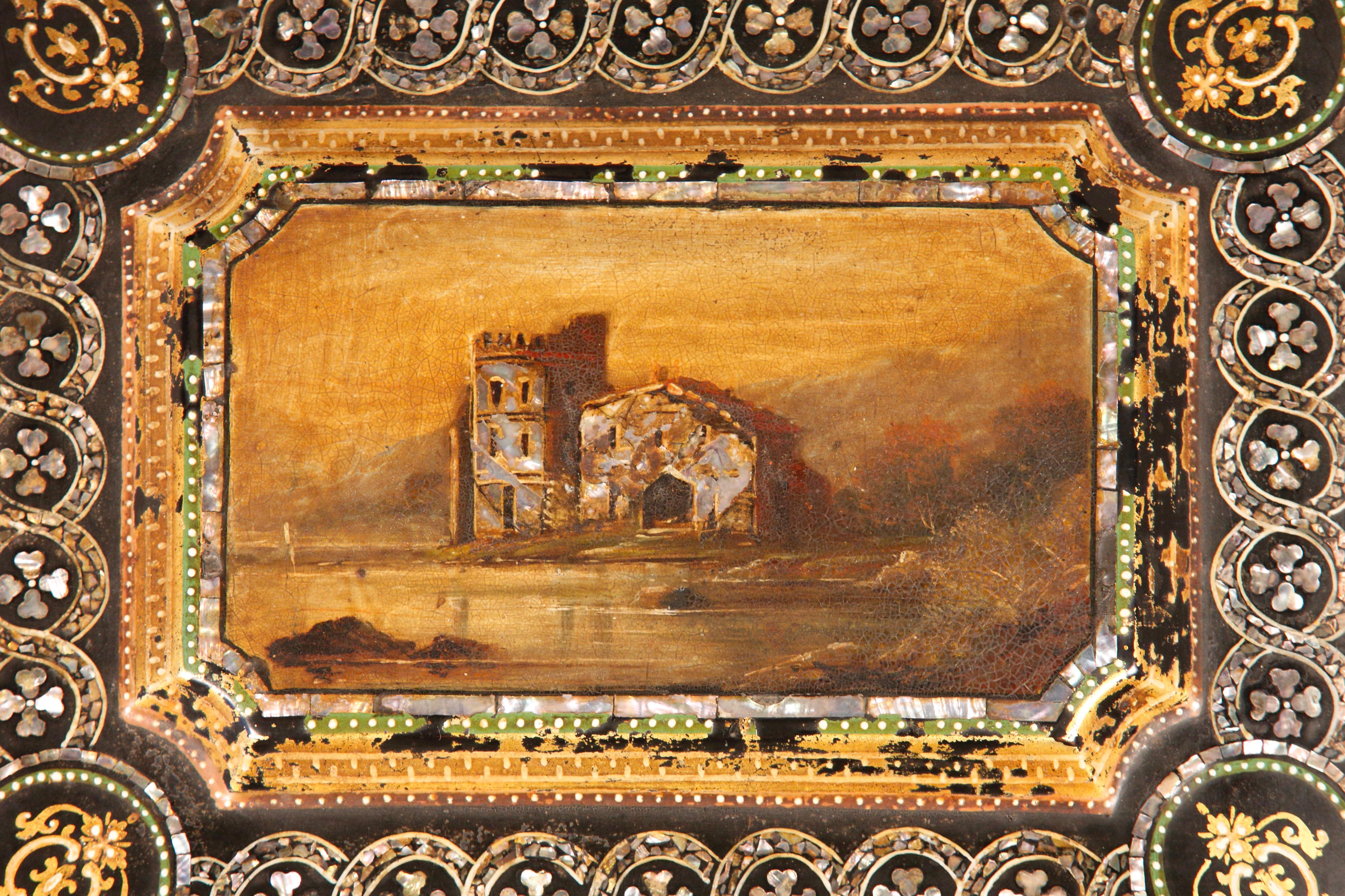 Englische Pappmaché-Schmuck-Nähkabinett-Box CIRCA 1860 im Angebot 10