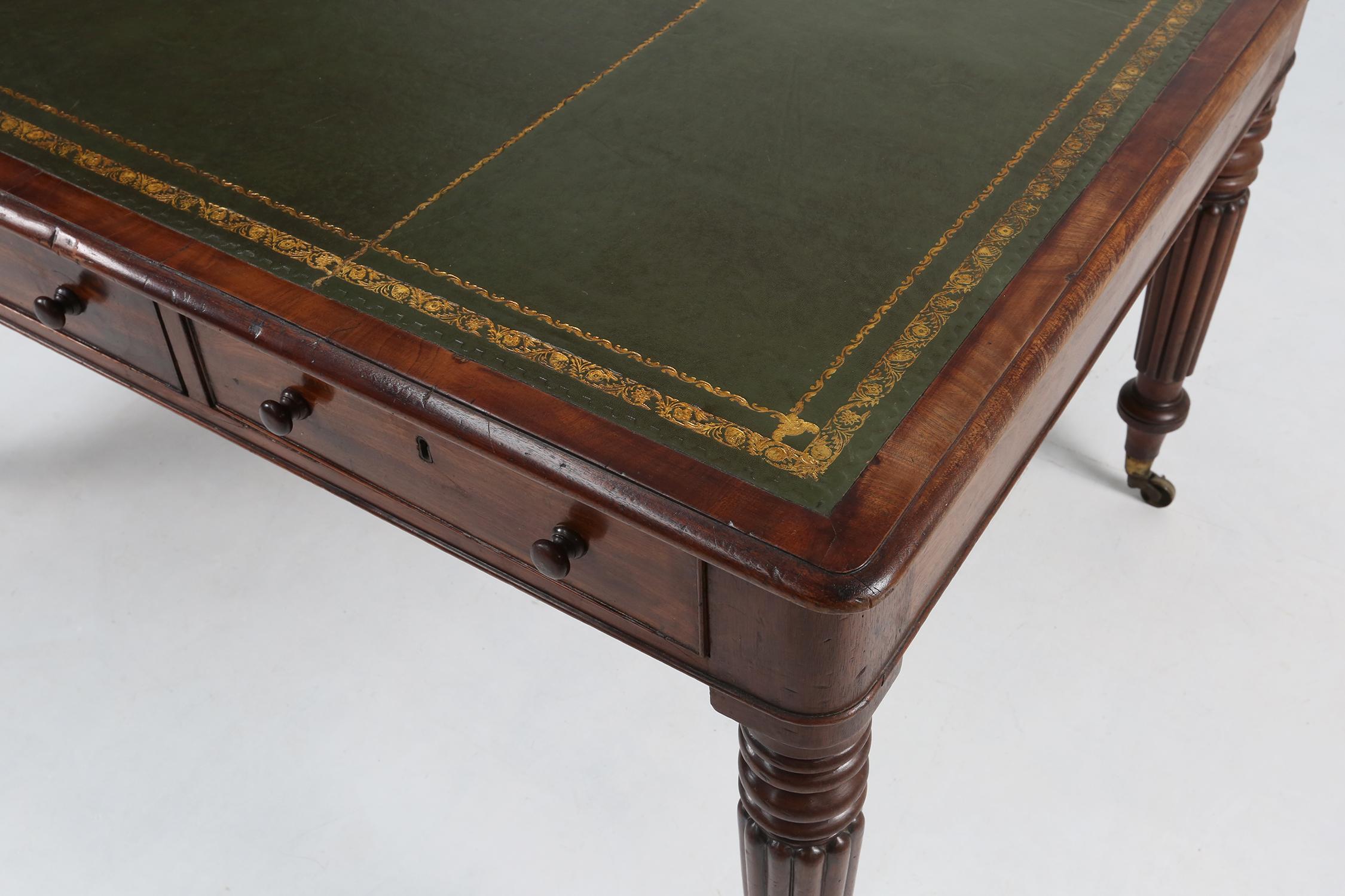  English partner writing table with green leather decorated surface, ca. 1870 For Sale 3