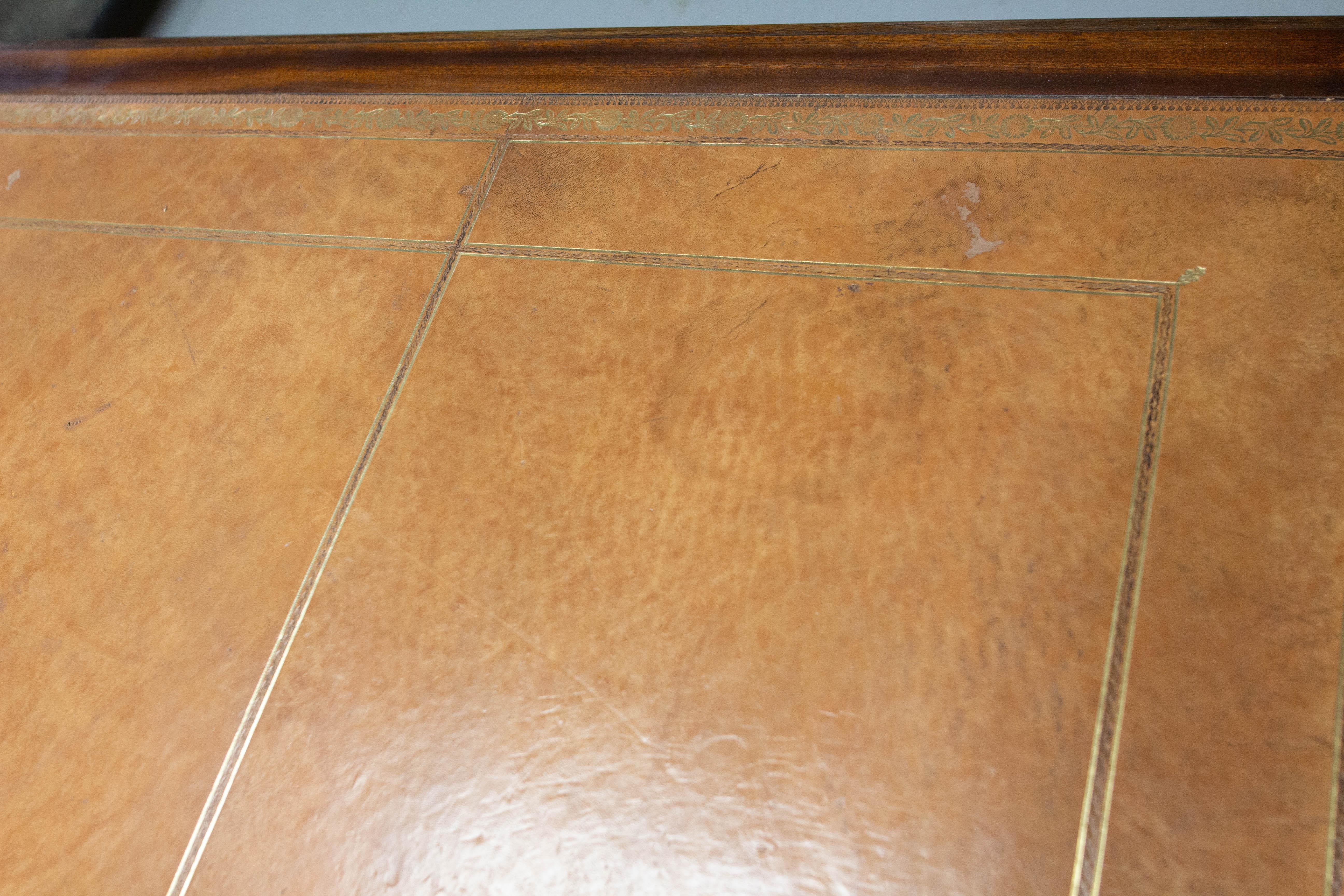 English Patinated Large Desk, Double Side, Wood, Leather & Iron circa 1900 For Sale 8