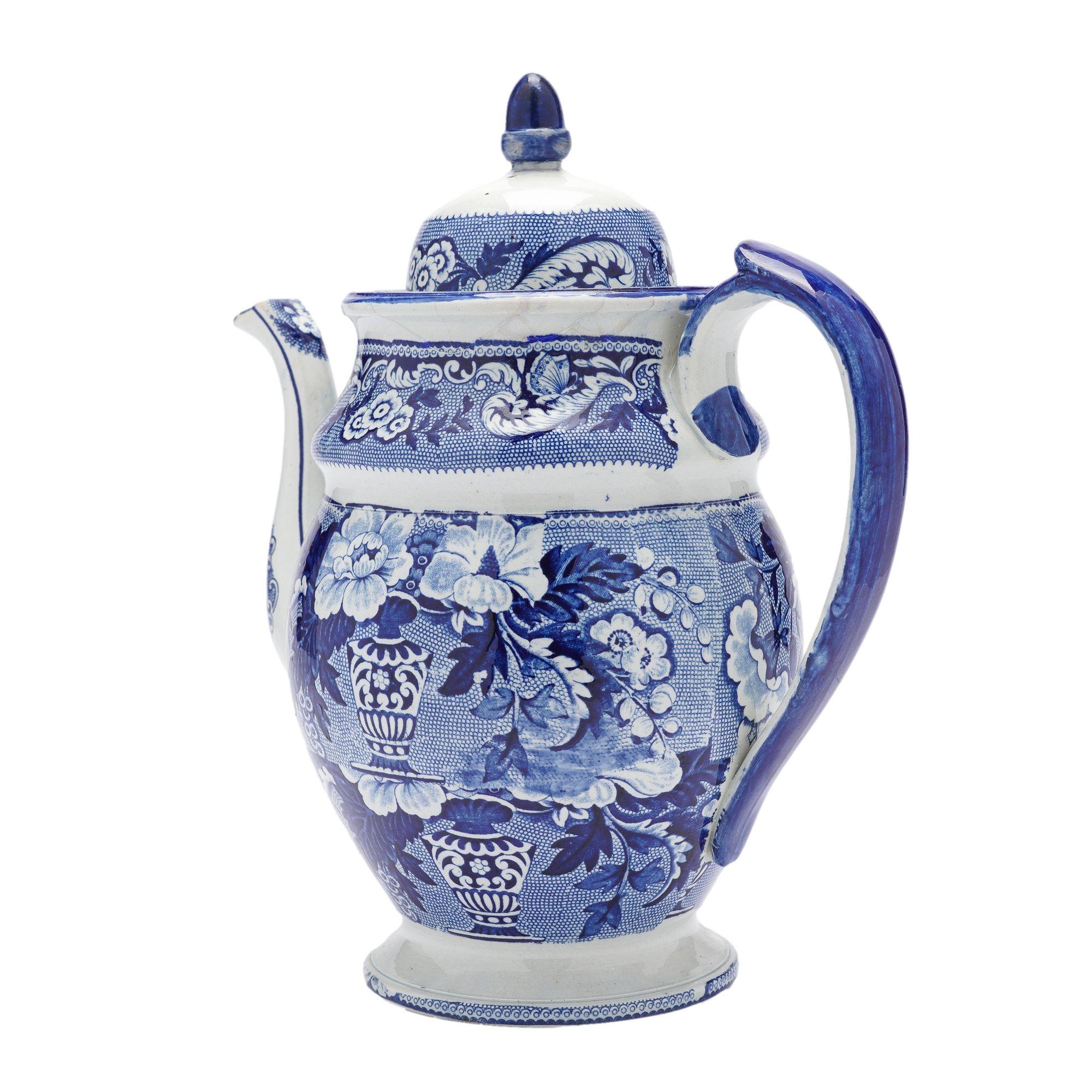 English pearlware coffee pot, c. 1830 For Sale 3