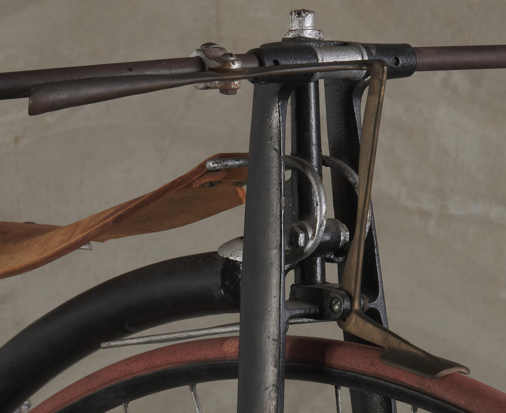 XIX secolo English Pennyfarthing High Wheel Bicycle, 1870-1880 in vendita